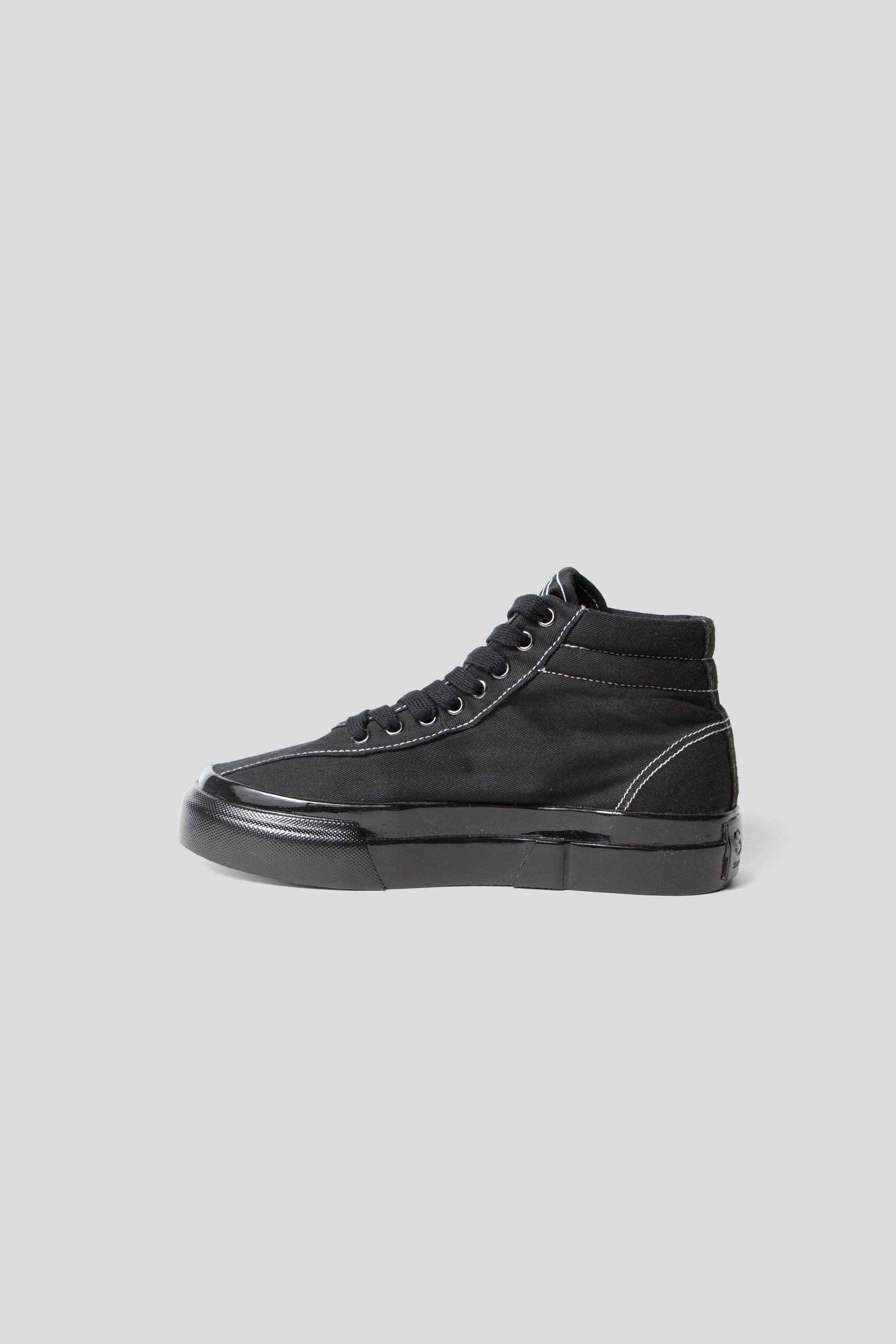 WMNS Varden Canvas Black 05