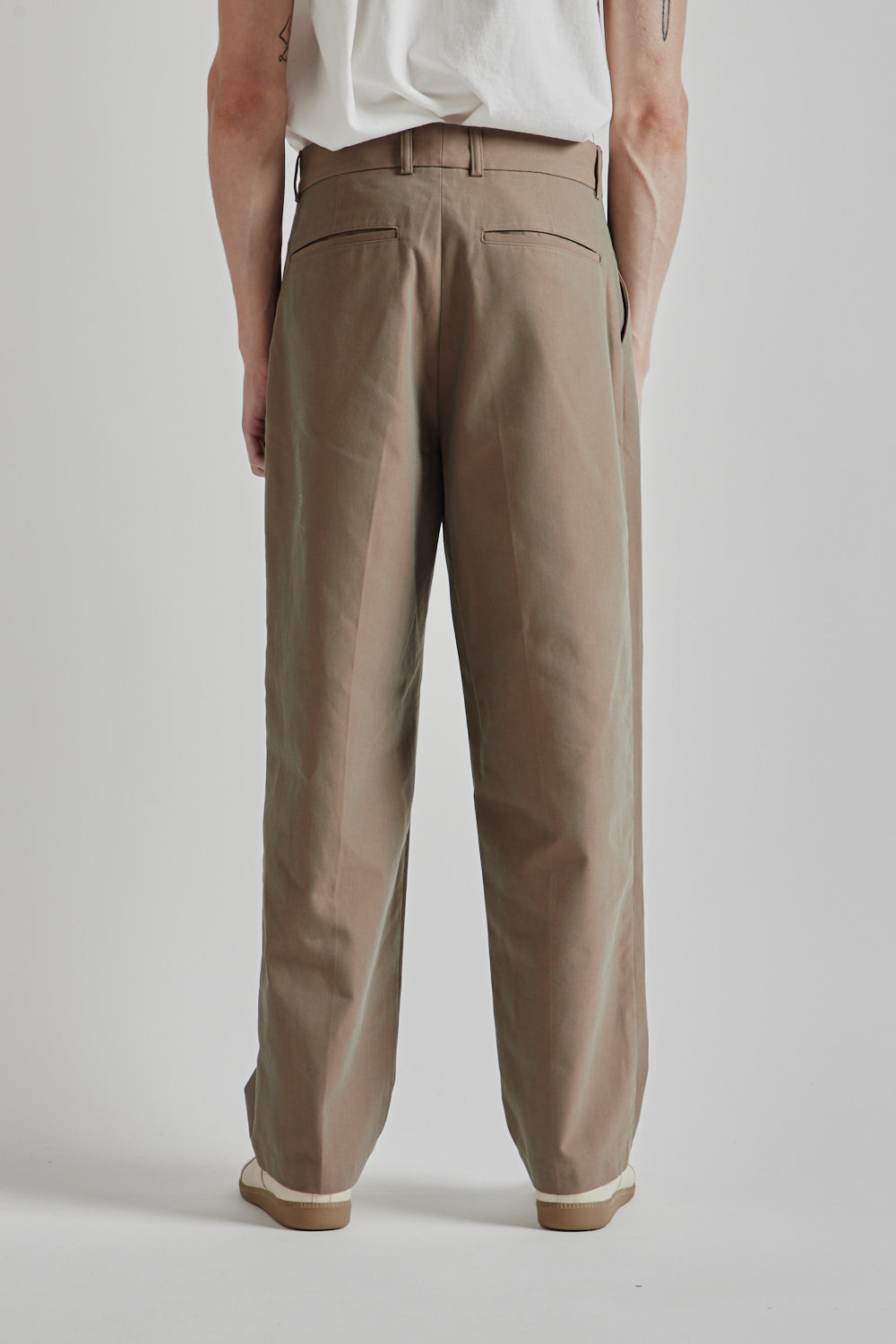 Deep Tuck Pressed Pants - Olive