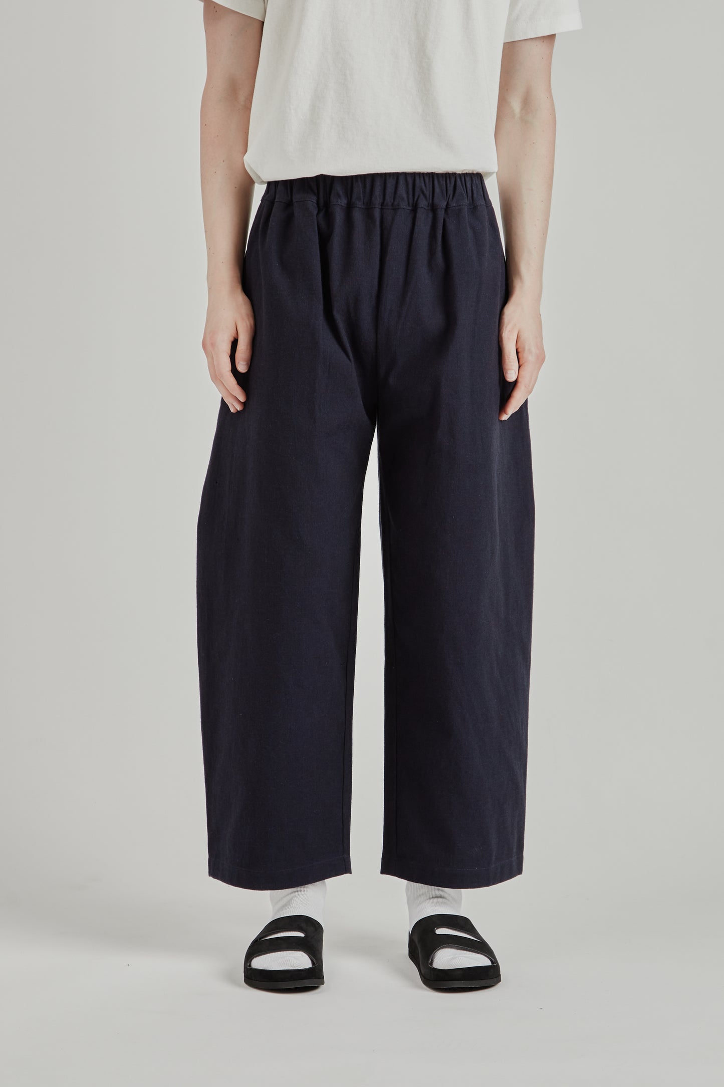 Studio Pant - Navy