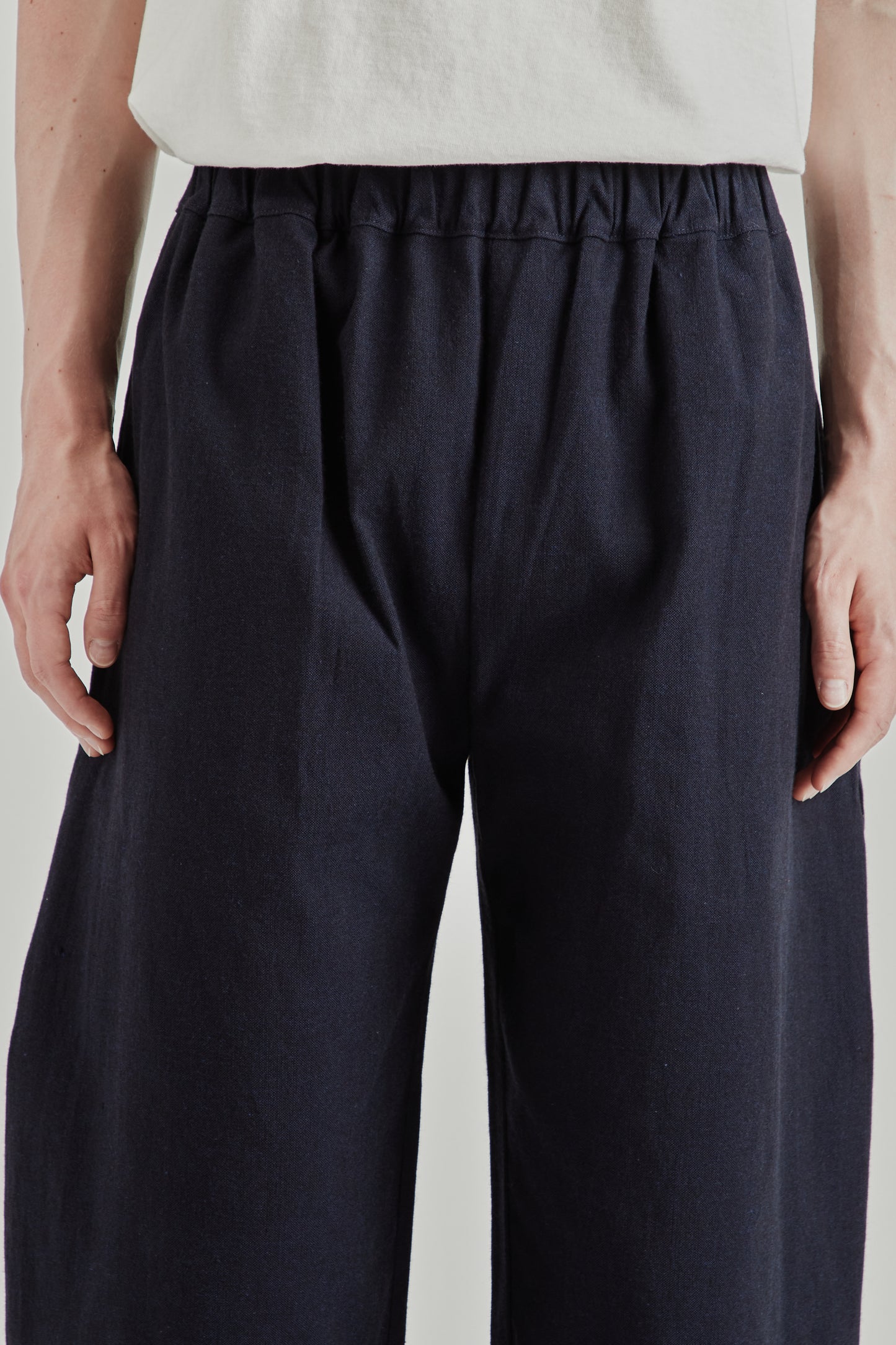 Studio Pant - Navy