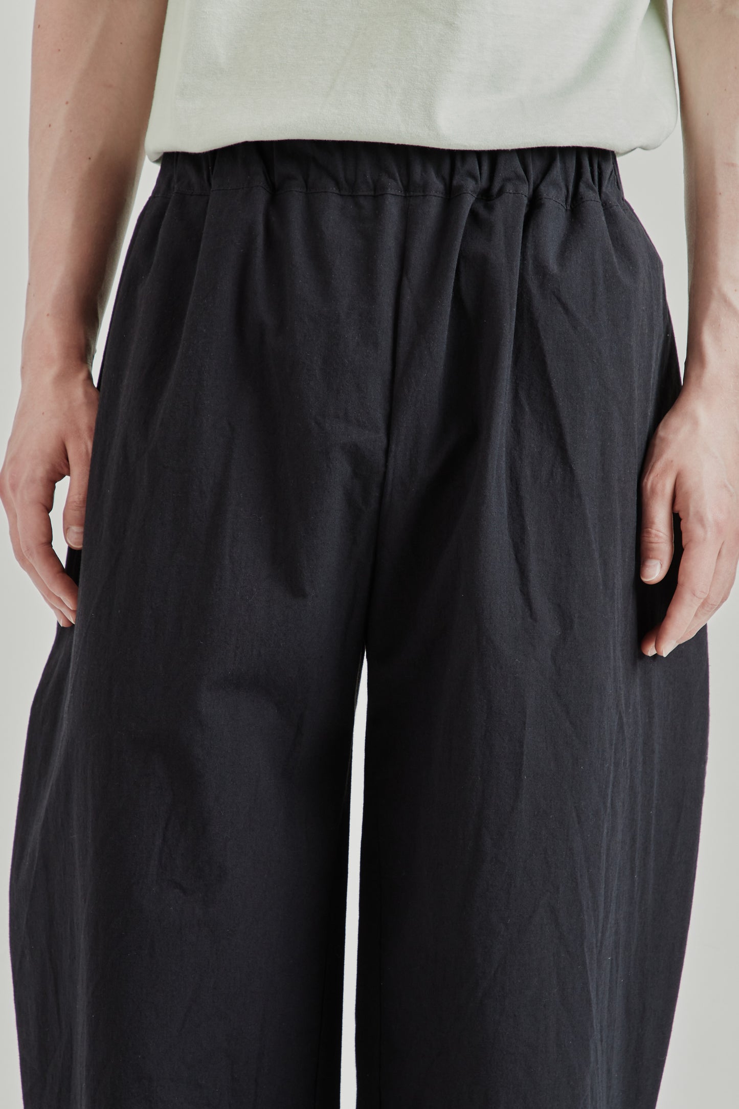 Studio Pant - Black Cotton Wool Typewriter
