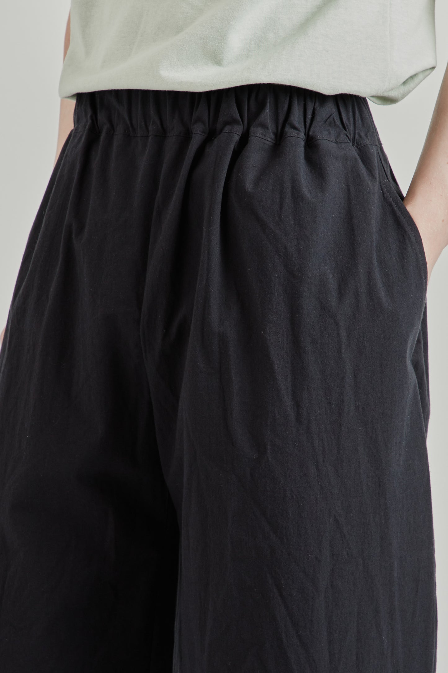 Studio Pant - Black Cotton Wool Typewriter