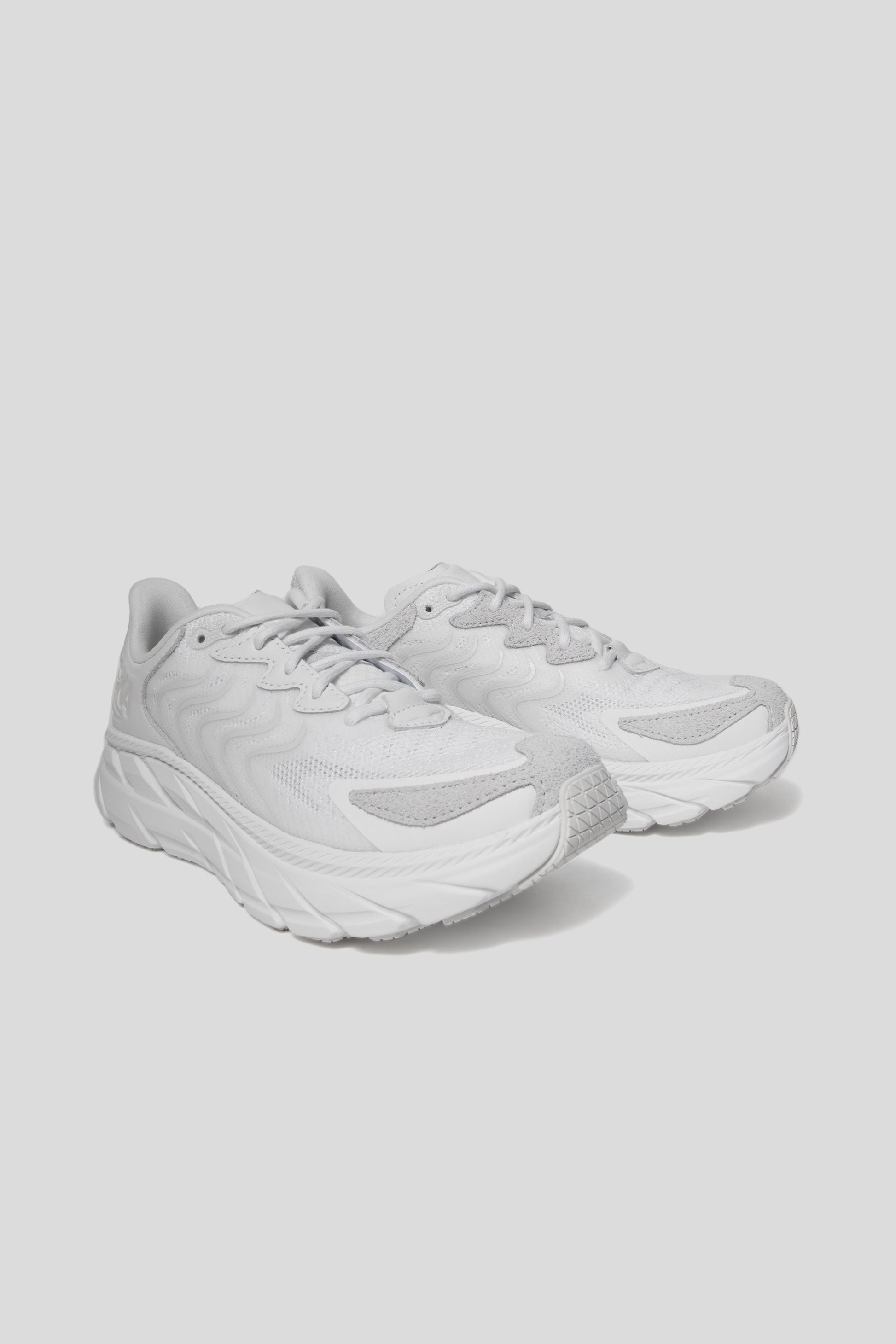 All Gender Clifton LS in White / Nimbus Cloud