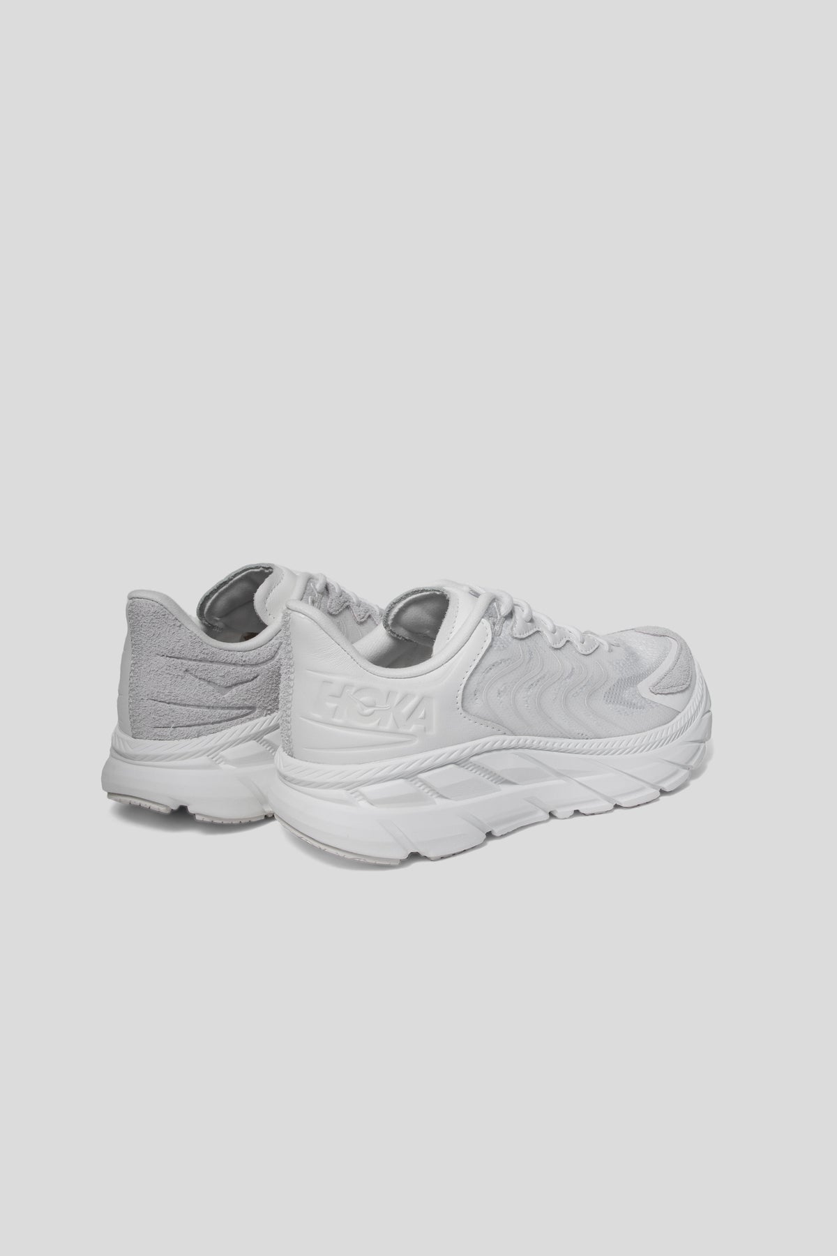 All Gender Clifton LS in White / Nimbus Cloud