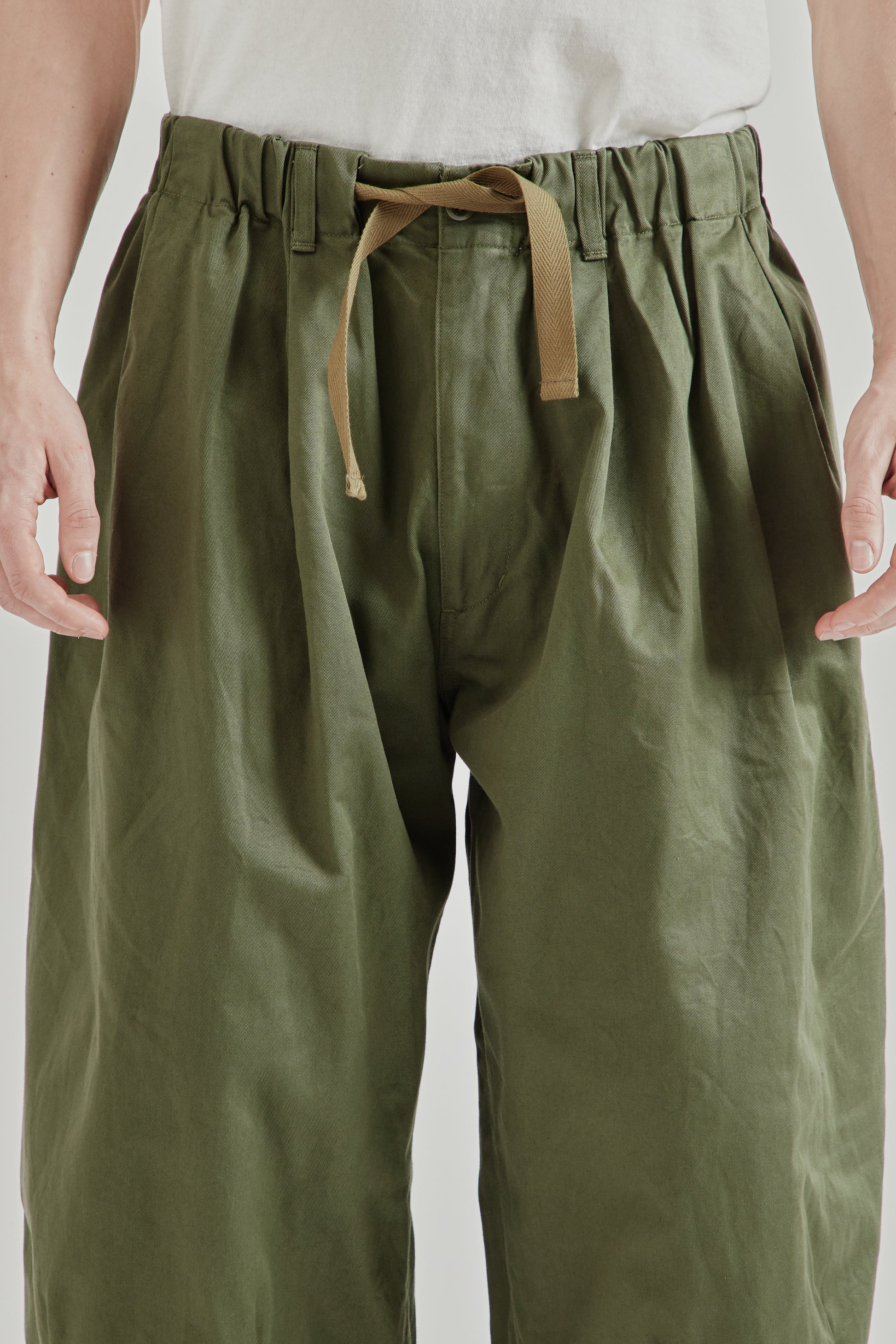 is-is-ness SS26 Balloon EZ Pants Khaki2064