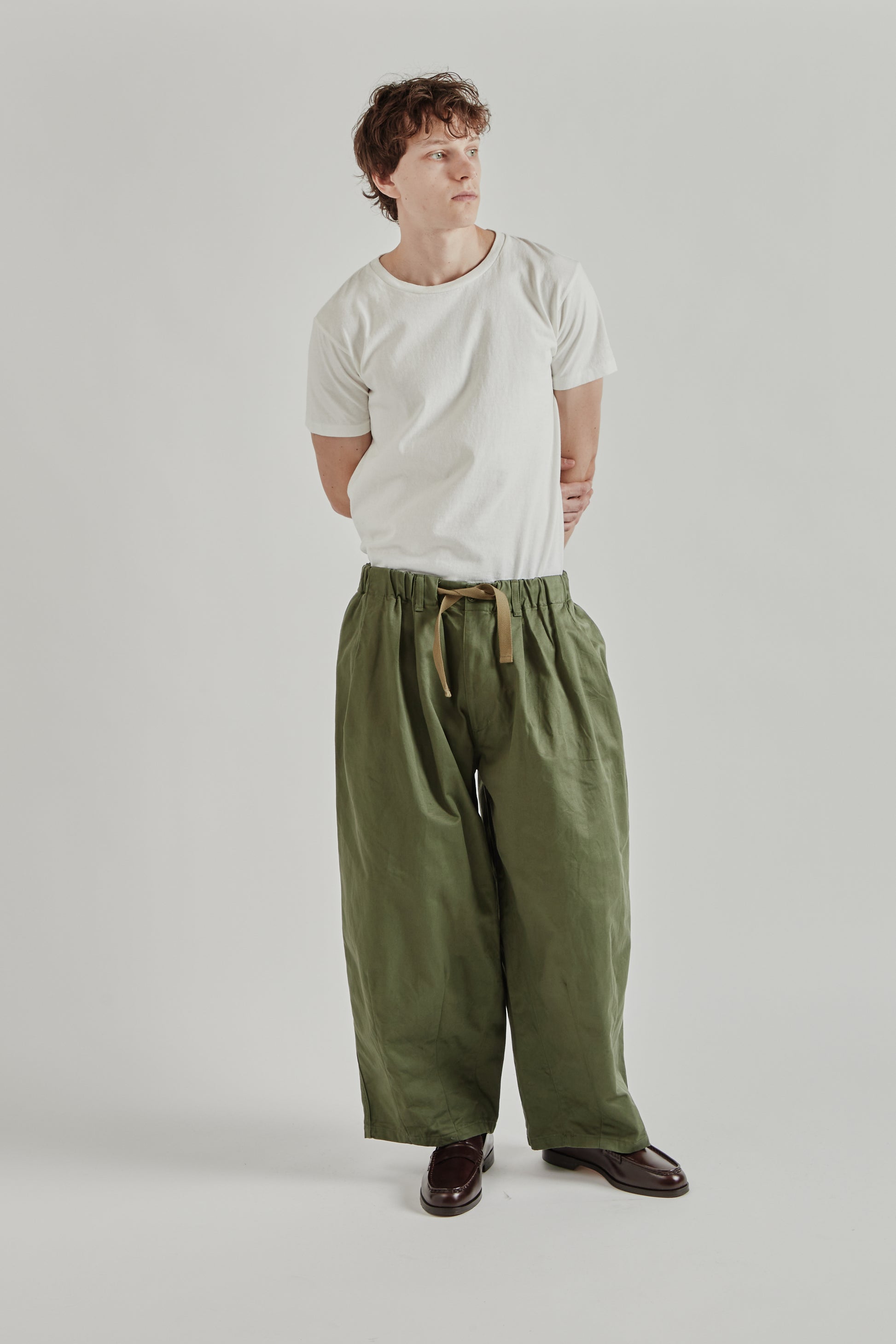 is-is-ness SS26 Balloon EZ Pants Khaki2071