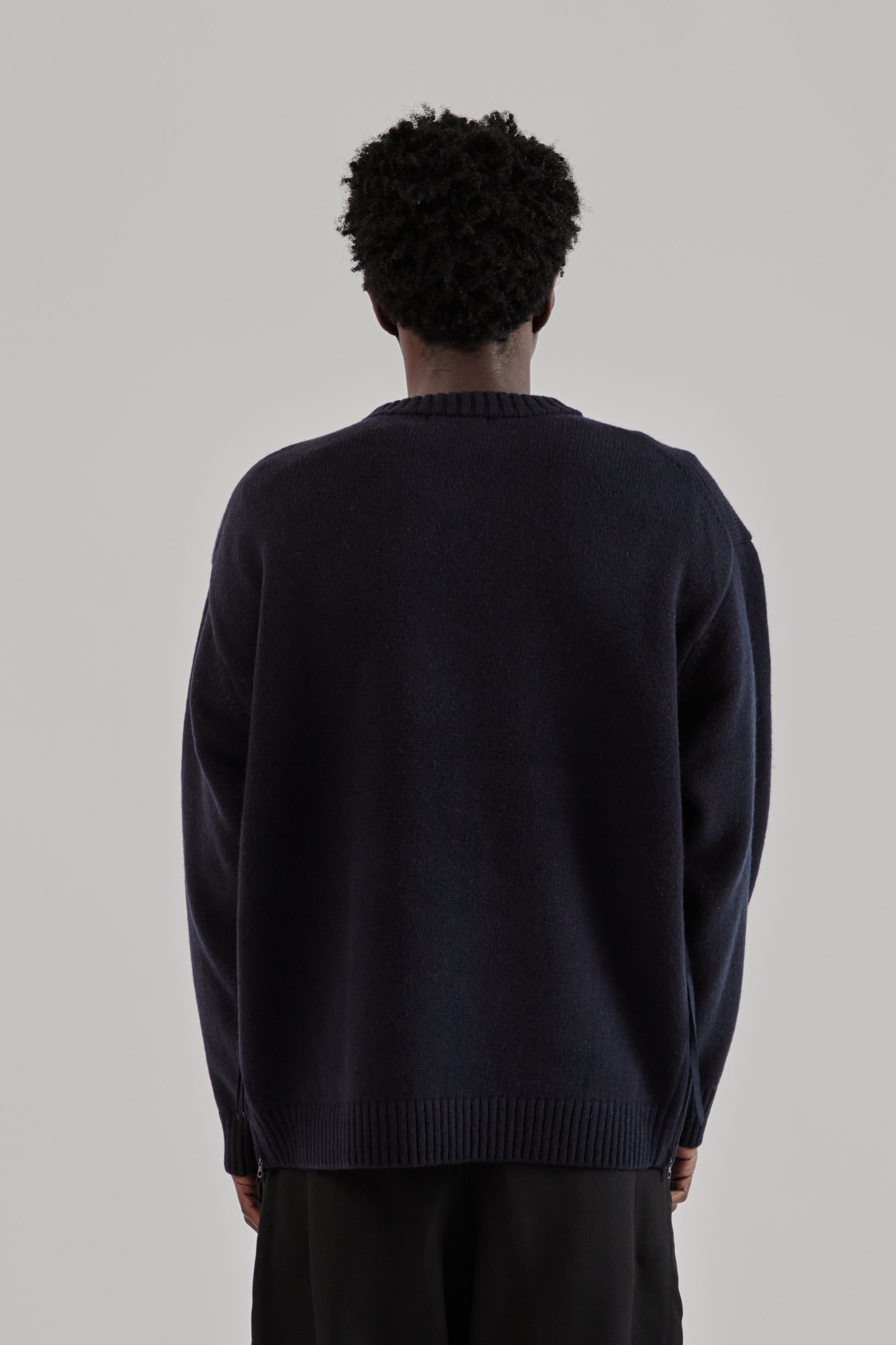 is-ness FW25 Doron Ventalation Knit Navy11