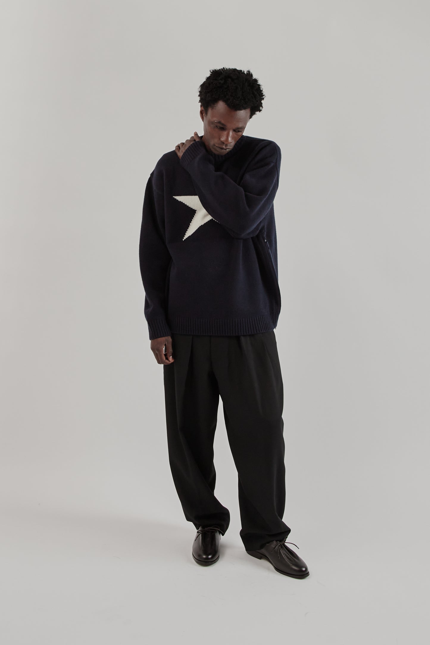 is-ness FW25 Doron Ventalation Knit Navy19