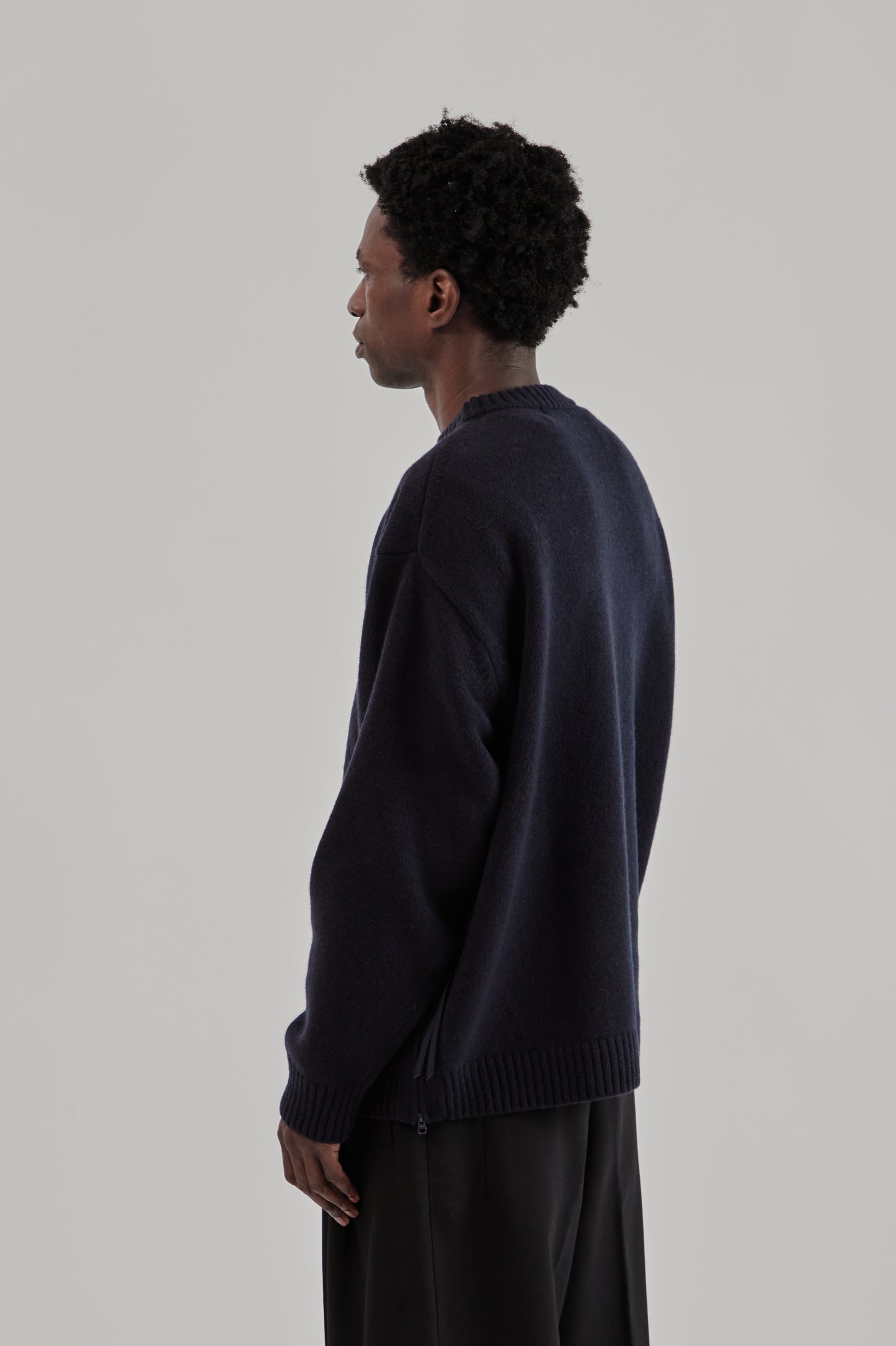 is-ness FW25 Doron Ventalation Knit Navy8