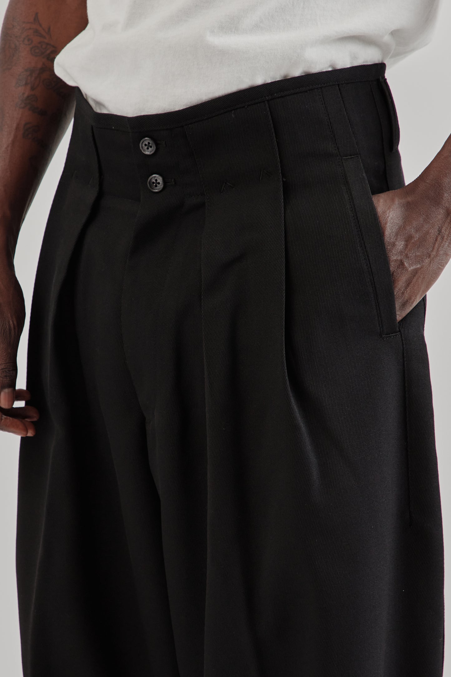 is-ness FW25 Phoenixx Trousers Black7