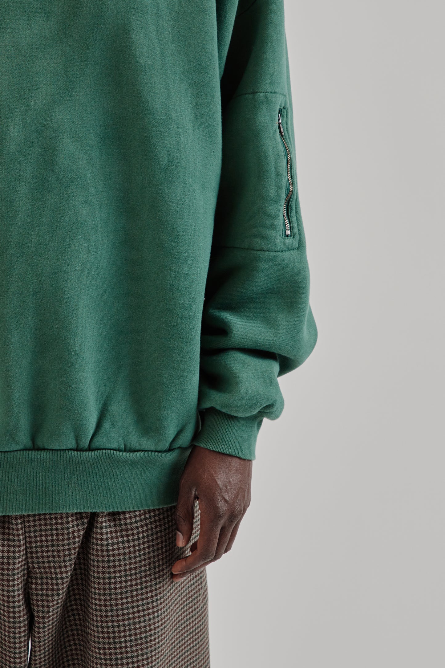 is-ness FW25 Pigment Dyed Crewneck Sweatshirt Green15