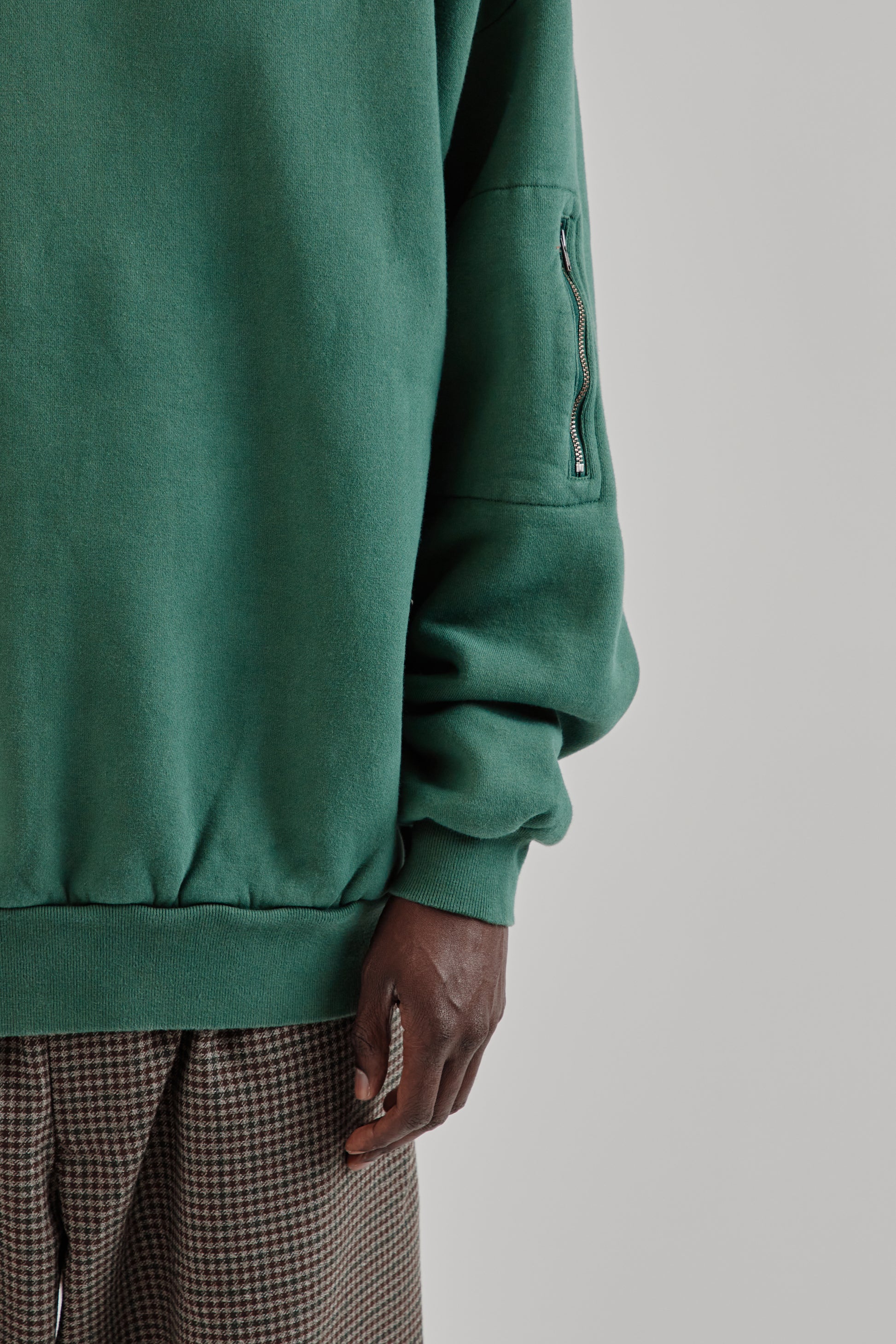 is-ness FW25 Pigment Dyed Crewneck Sweatshirt Green15