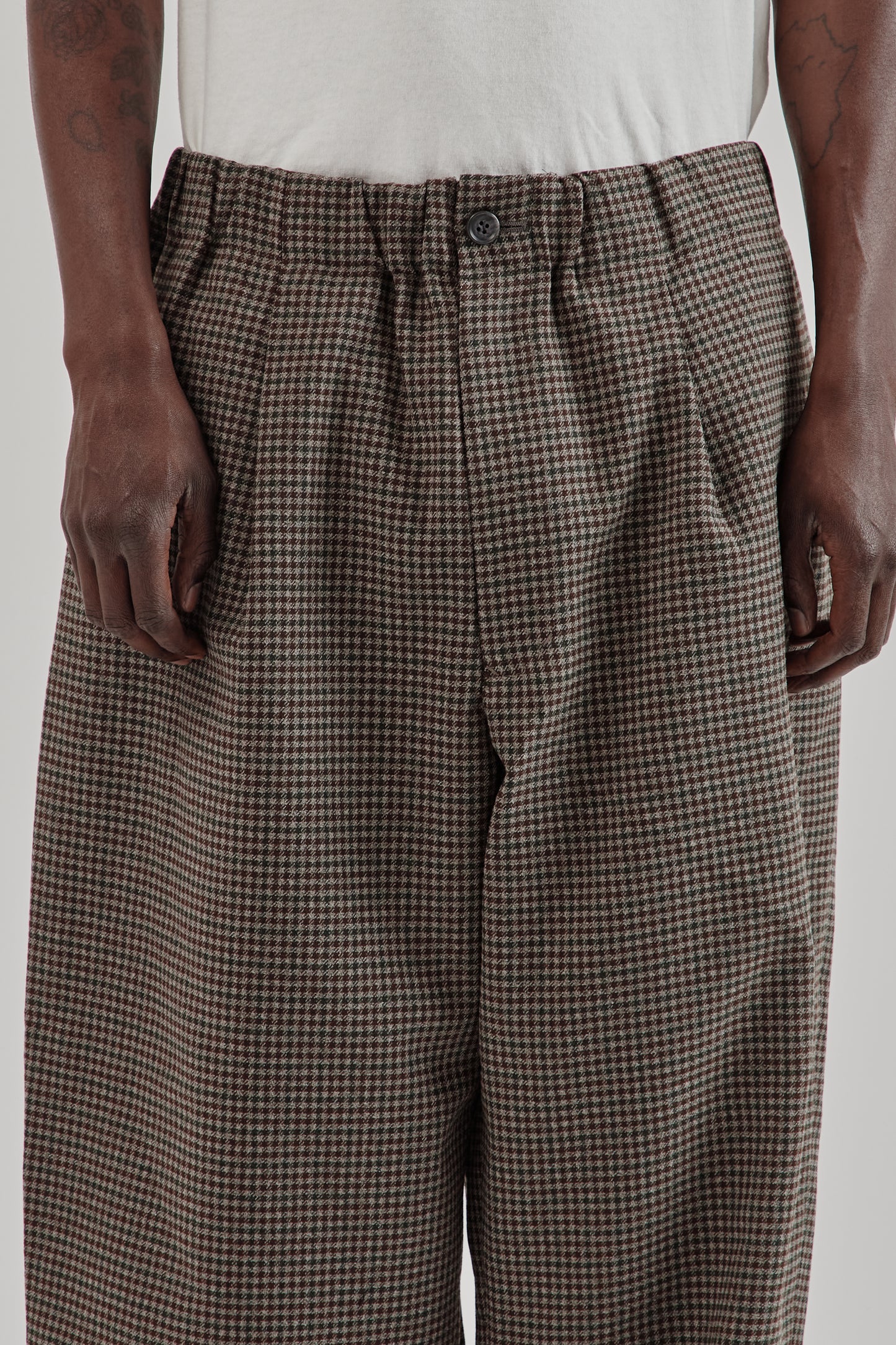 is-ness FW25 Tech Tweed Darts Pants Houndstooth Check14
