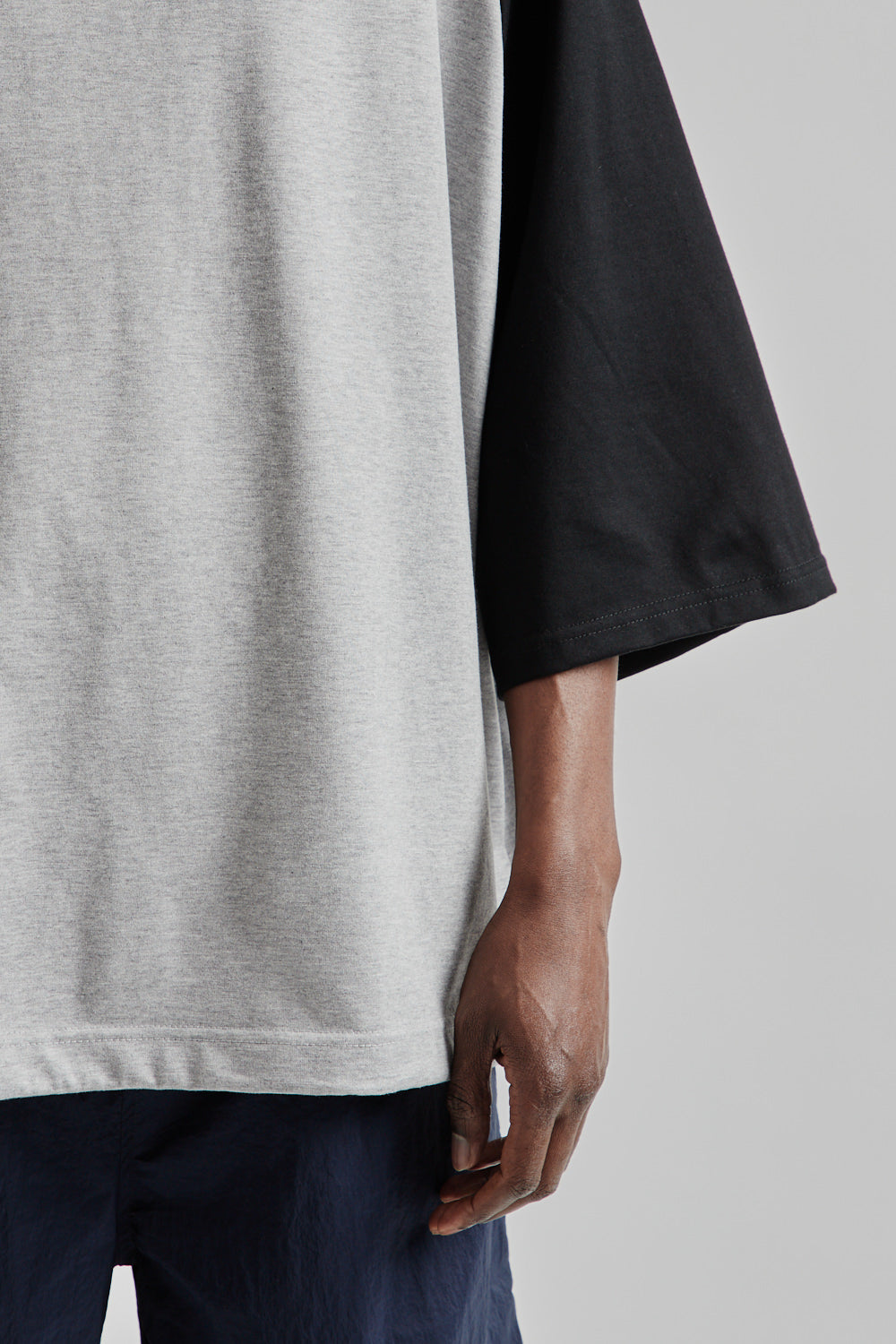 is-ness SS25 Balloon Raglan Sleeve T-Shirt Gray x Black 8