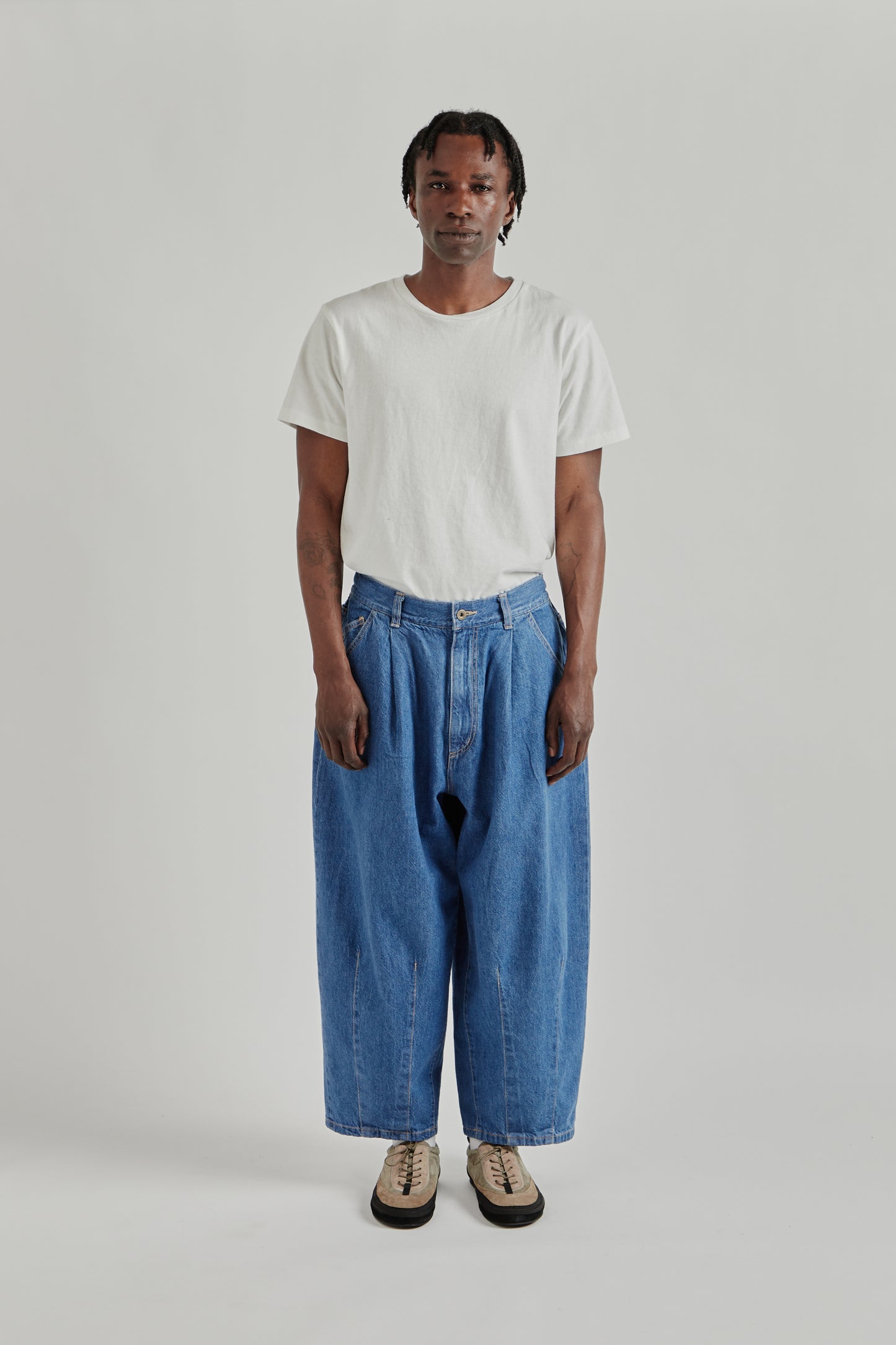 is-ness SS26 5-Pocket Balloon Pants Indigo Enzyme Wash0958