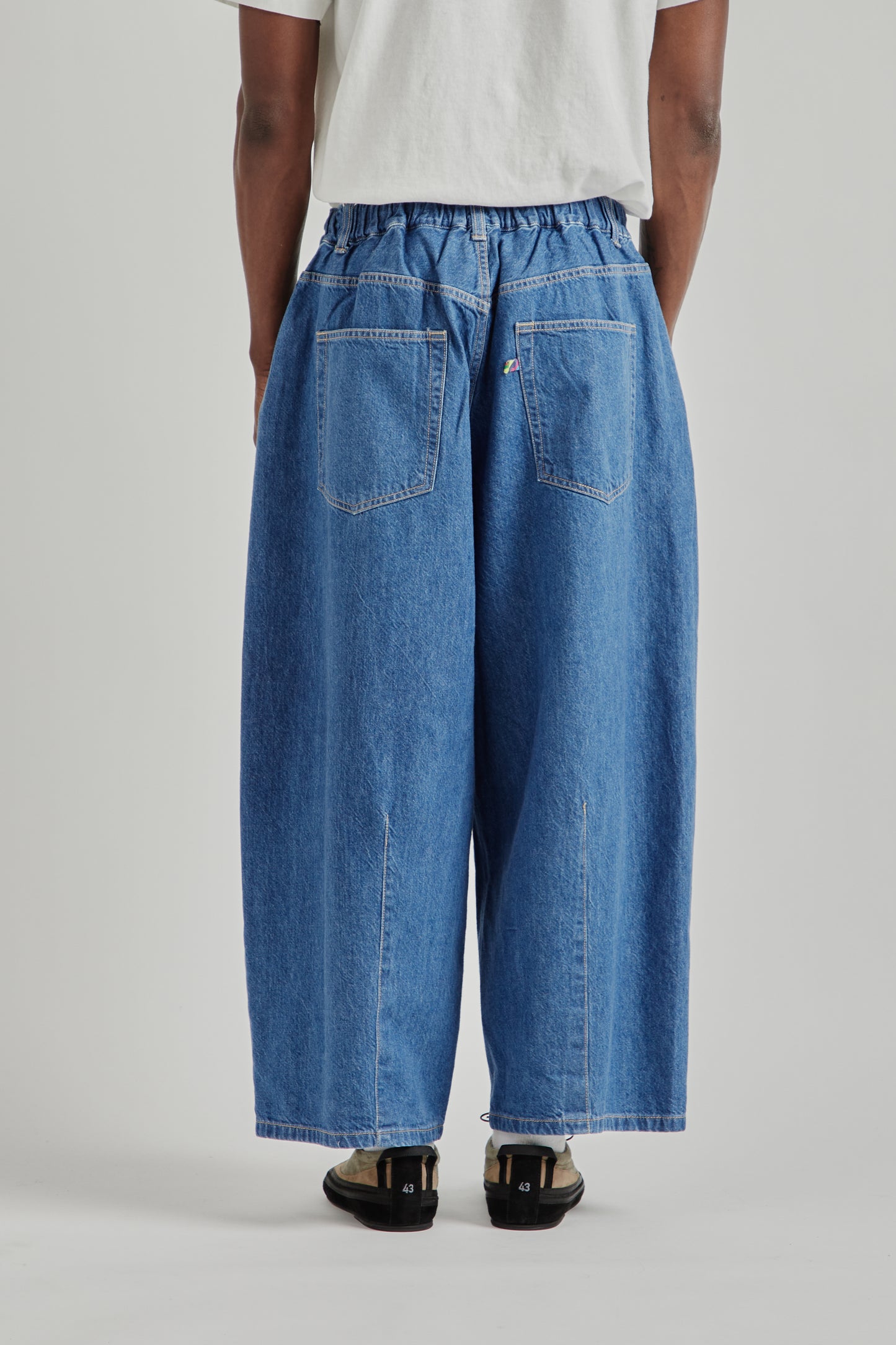 is-ness SS26 5-Pocket Balloon Pants Indigo Enzyme Wash0966