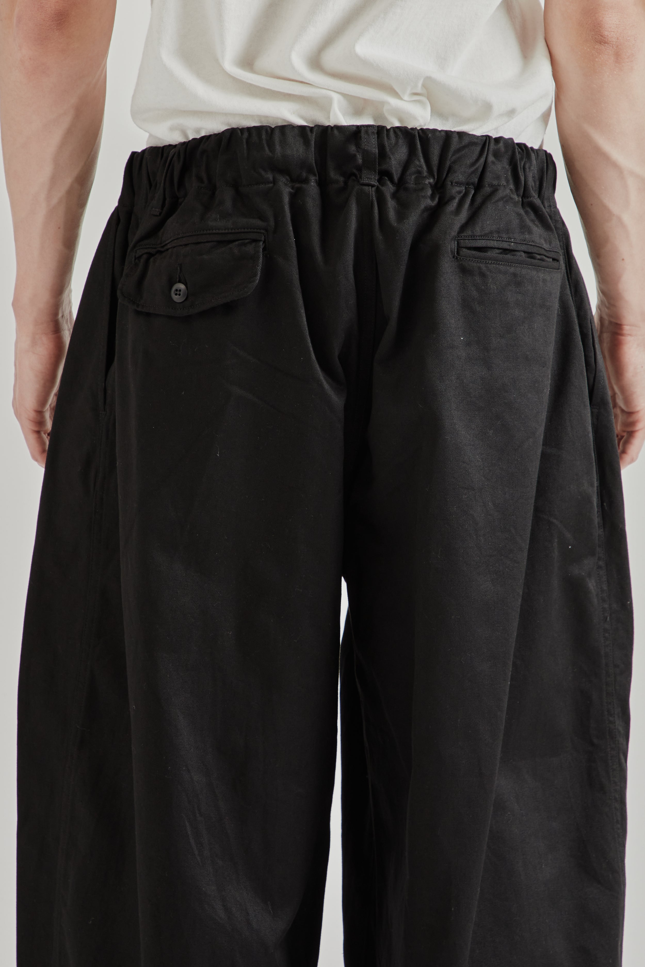 is-ness Balloon EZ Pants - Black | Wallace Mercantile Shop