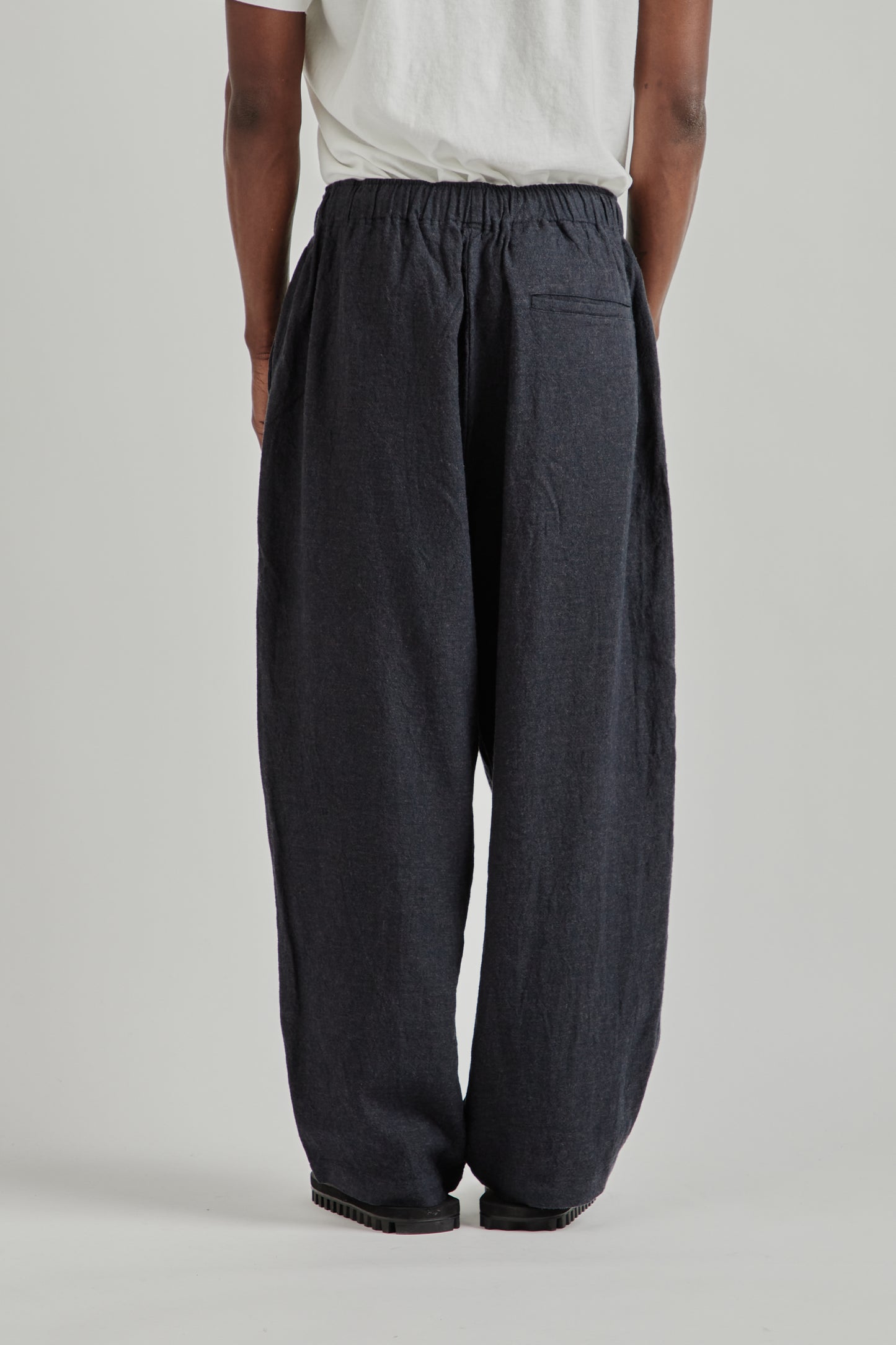 is-ness SS26 Linen Track Pants Navy1093