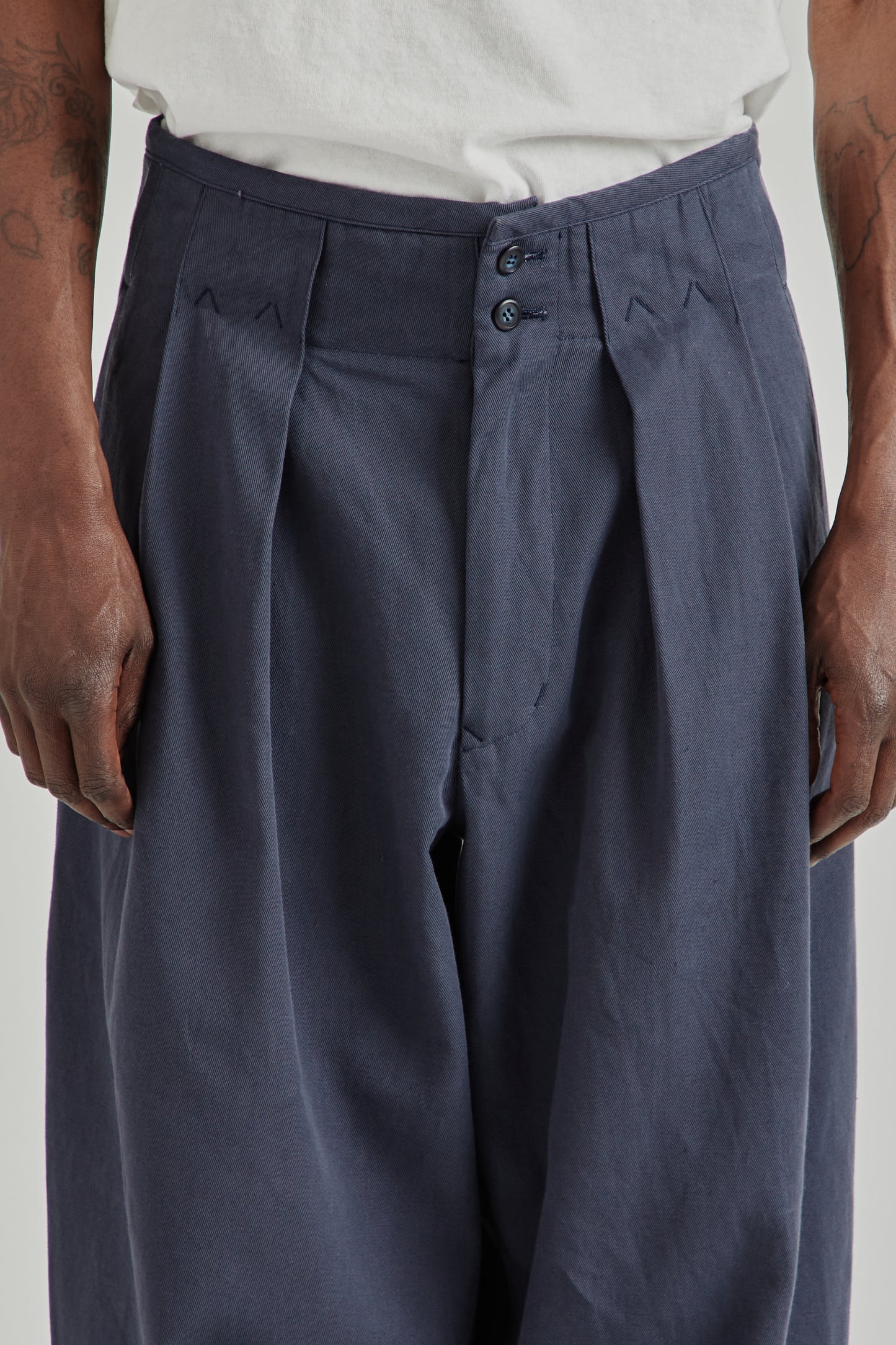 is-ness SS26 Phoenixx Trouser Navy1155