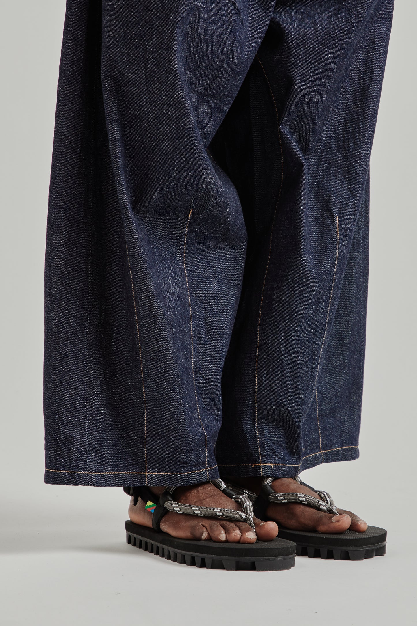 is-ness Suicoke Interlocking Sandals Charcoal Black 9