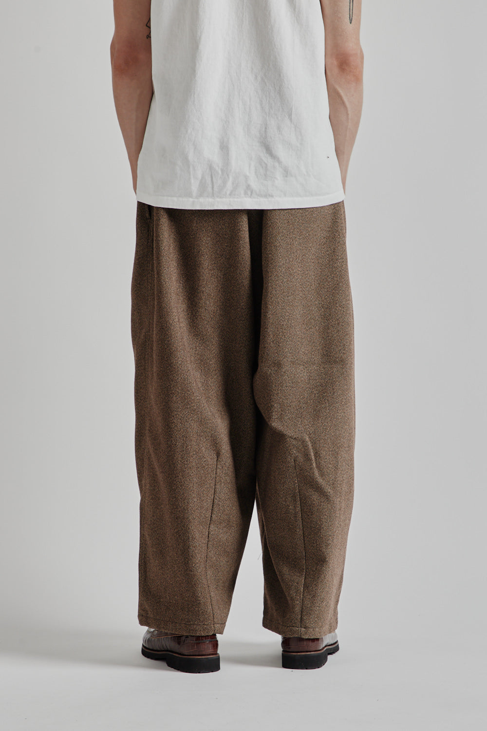 Is-Ness Tech Tweed Balloon Pants in Herringbone Brown