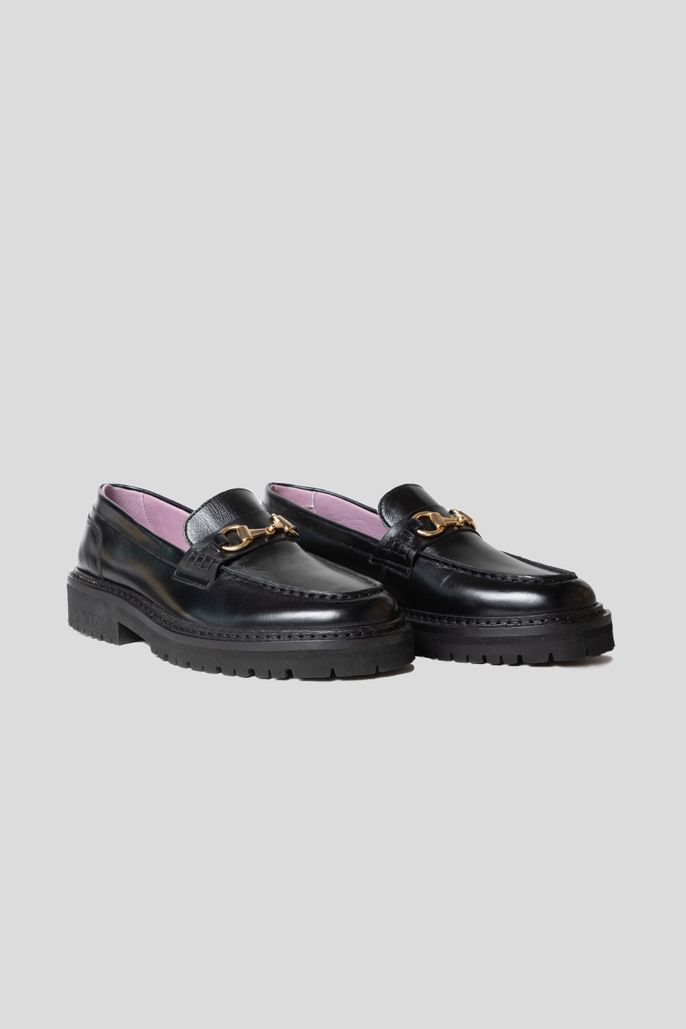 vinnys-womens-club-lug-sole-black