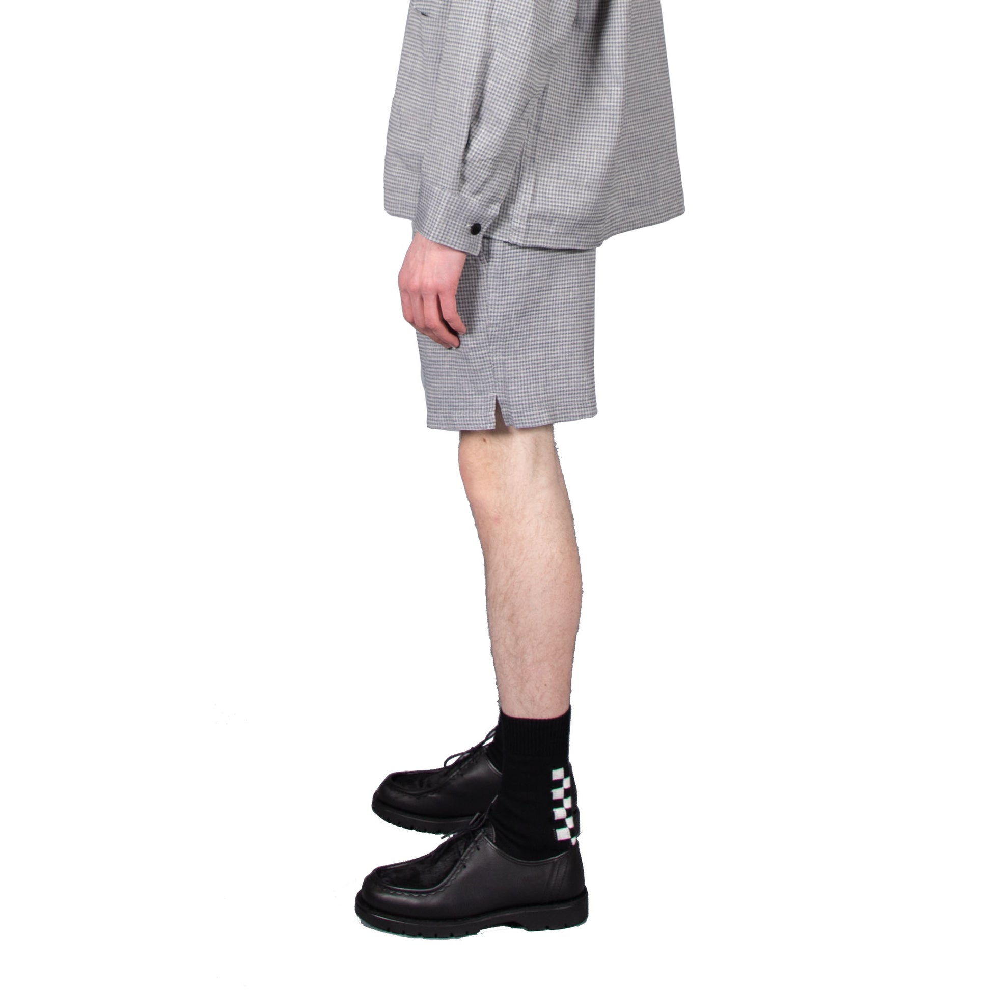 Shop Schnayderman's shorts online Melange shorts check blue grey