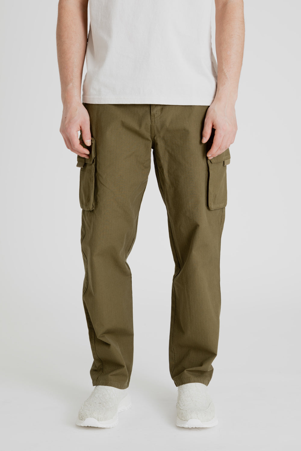 Foret Drip Cargo Pants in Army