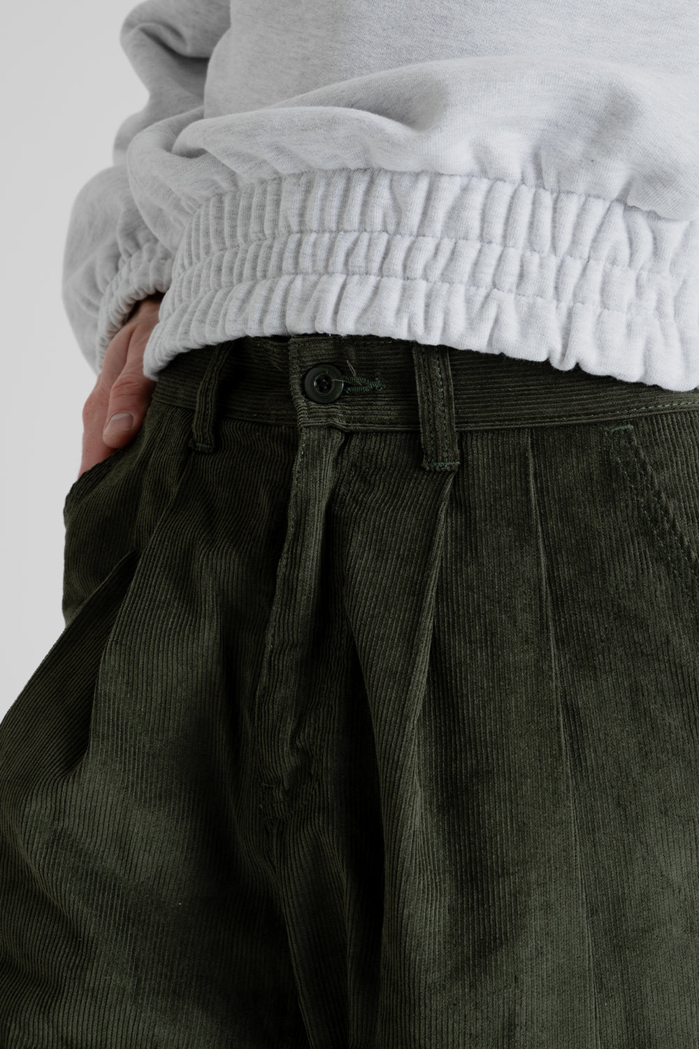 Corduroy Comfort Two Tuck Pants - Olive