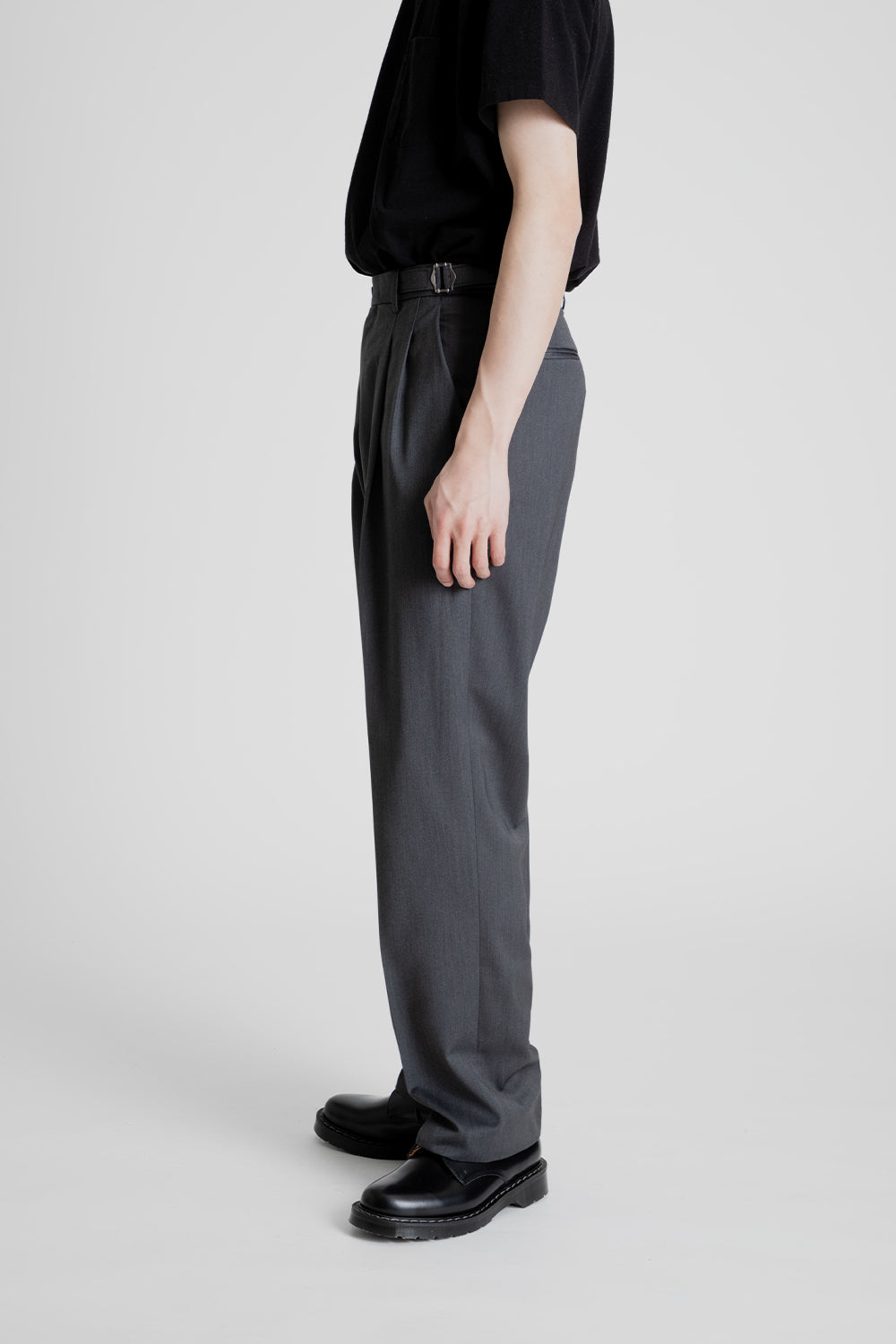 Frizmworks_Side_Adjust_Two_Tuck_Slacks_Charcoal