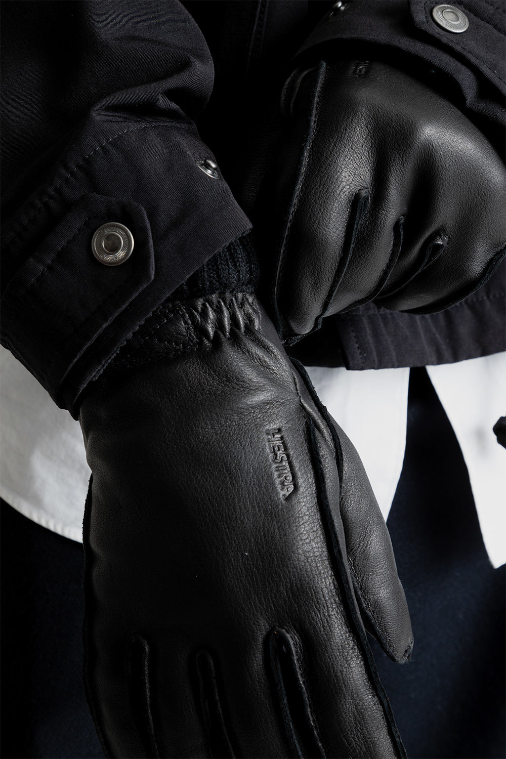 Hestra Deerskin Primaloft Ribbed Gloves in Black