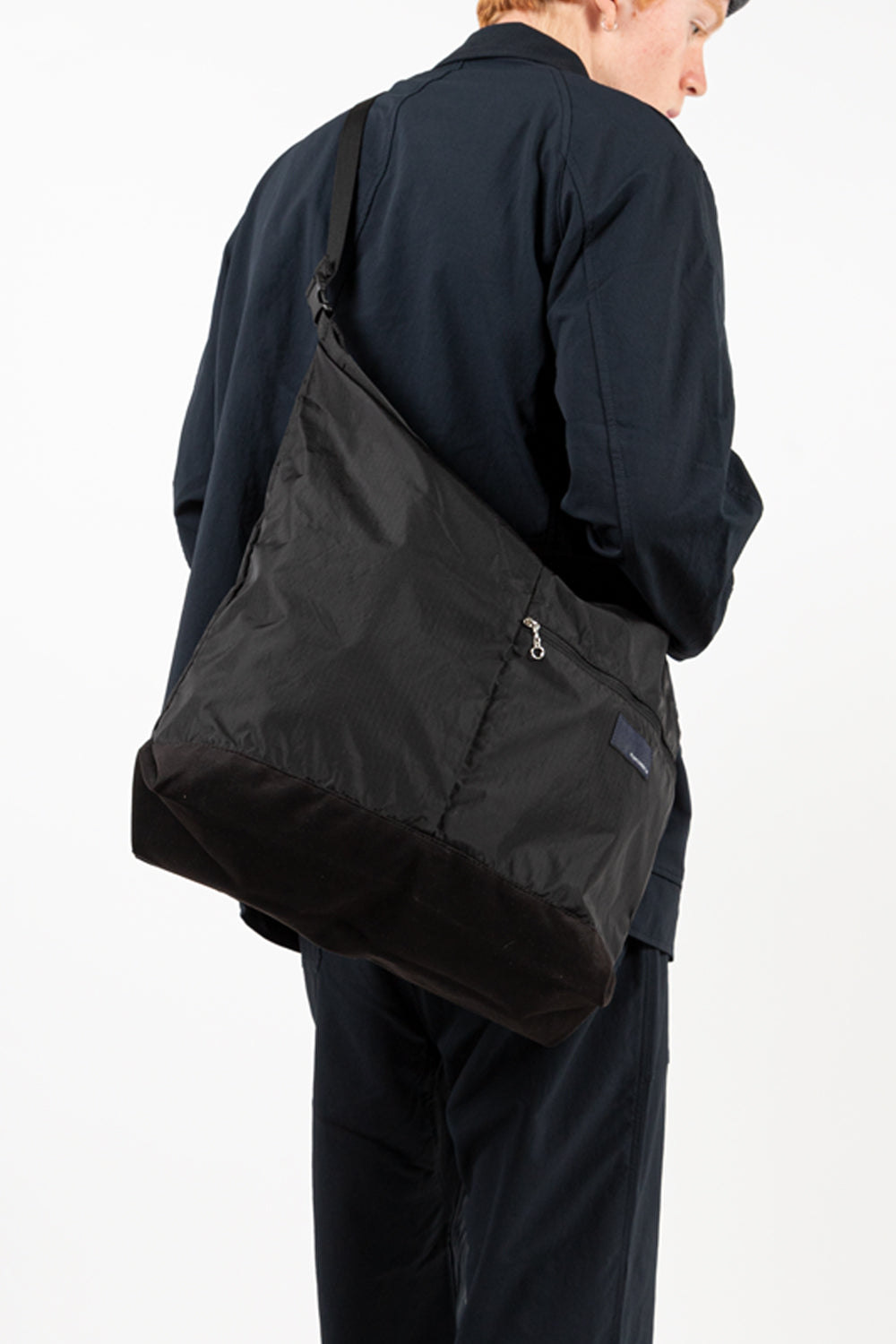 nanamica shoulder bag in black