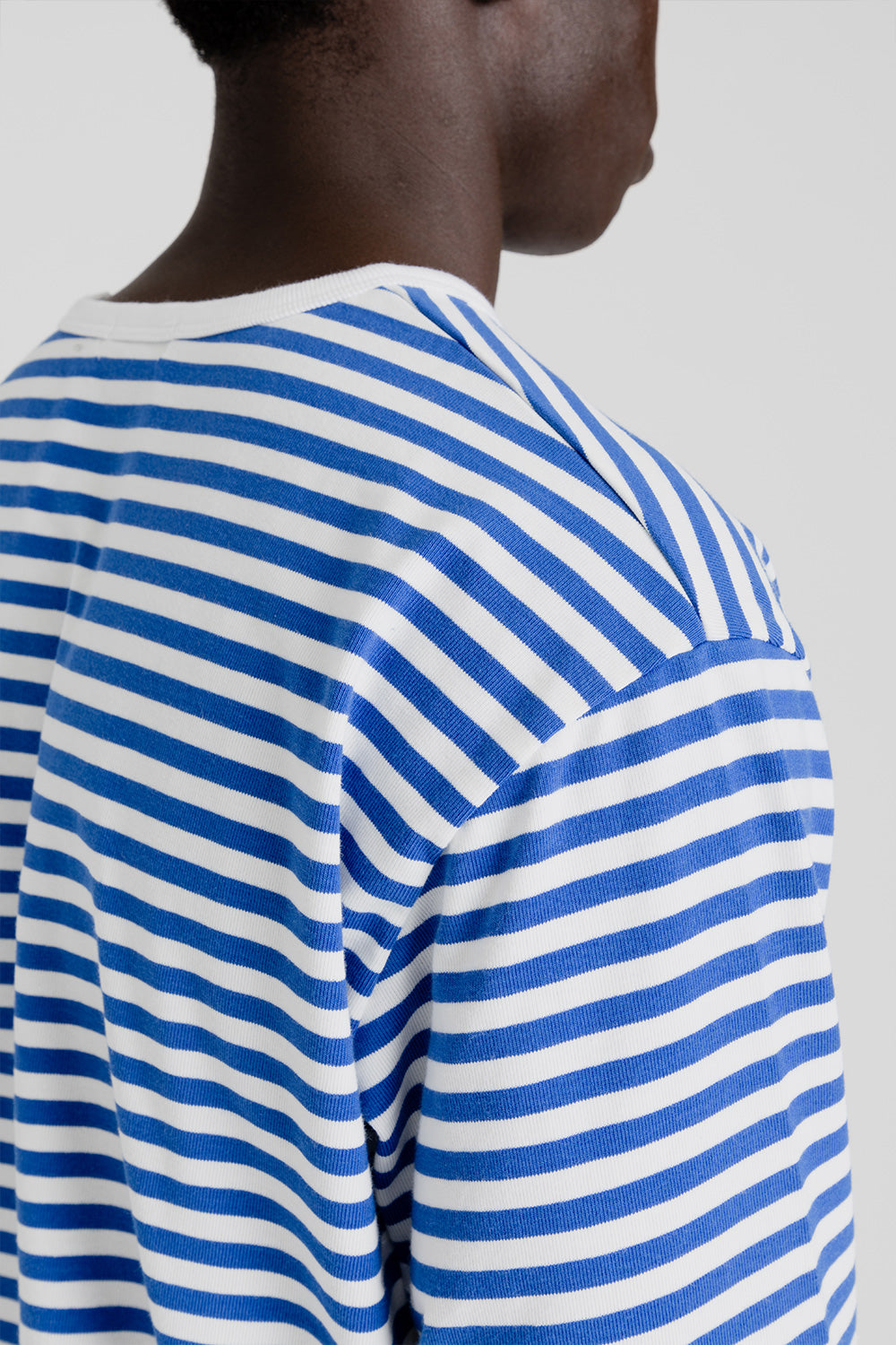     Nanamica_coolmax_jersey-stripes-ls-royal-blue-white