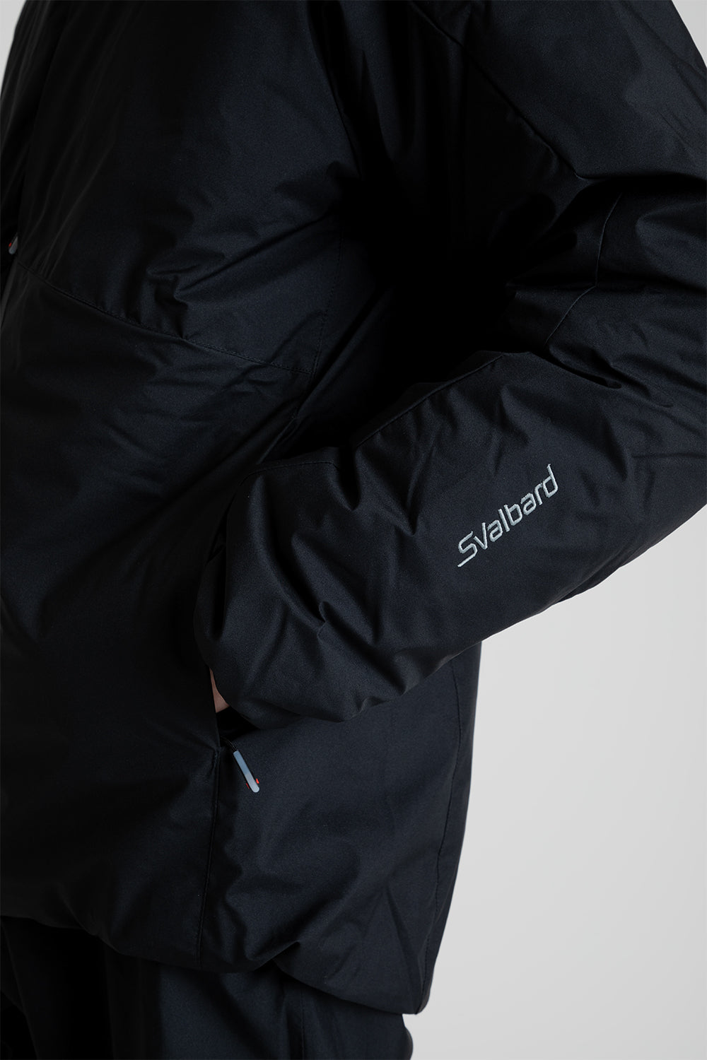 Tilak Svalbard Hood Jacket in Caviar Black