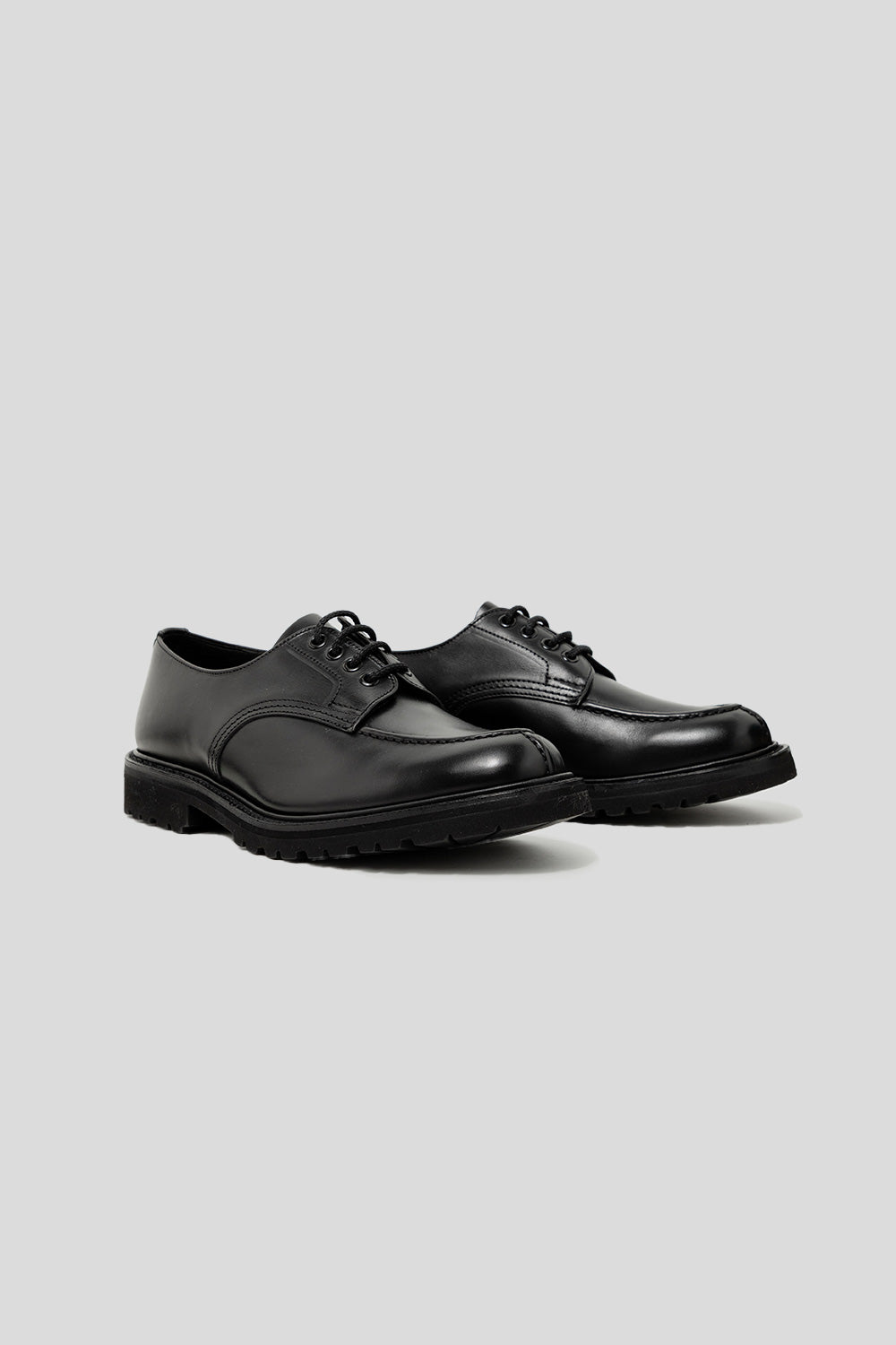 Tricker's Kilsby Apron Derby Shoe in Black Olivvia Classic