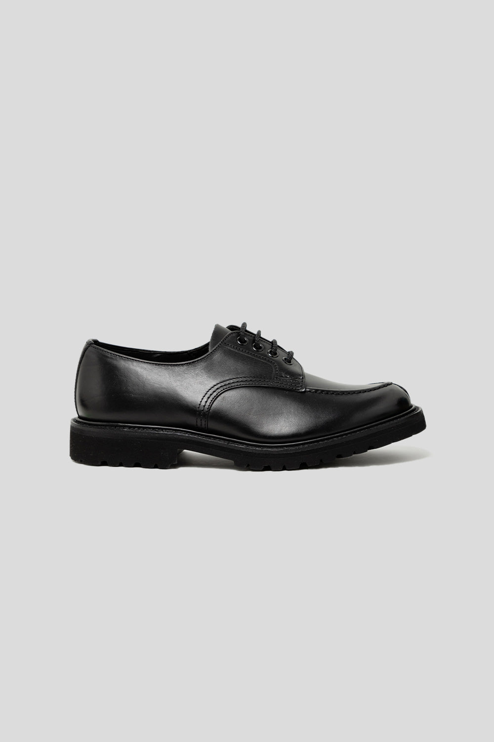 Tricker's Kilsby Apron Derby Shoe in Black Olivvia Classic