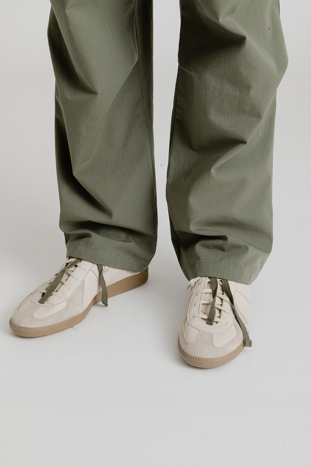 Frizmworks Army Two Tuck Relaxed Pants in Olive