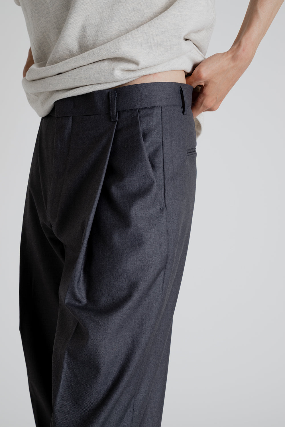 OG One Tuck Wide Slack Pants - Charcoal