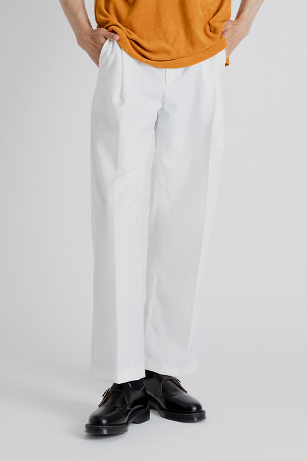 Frizmworks OG One Tuck Wide Slack Pants in White