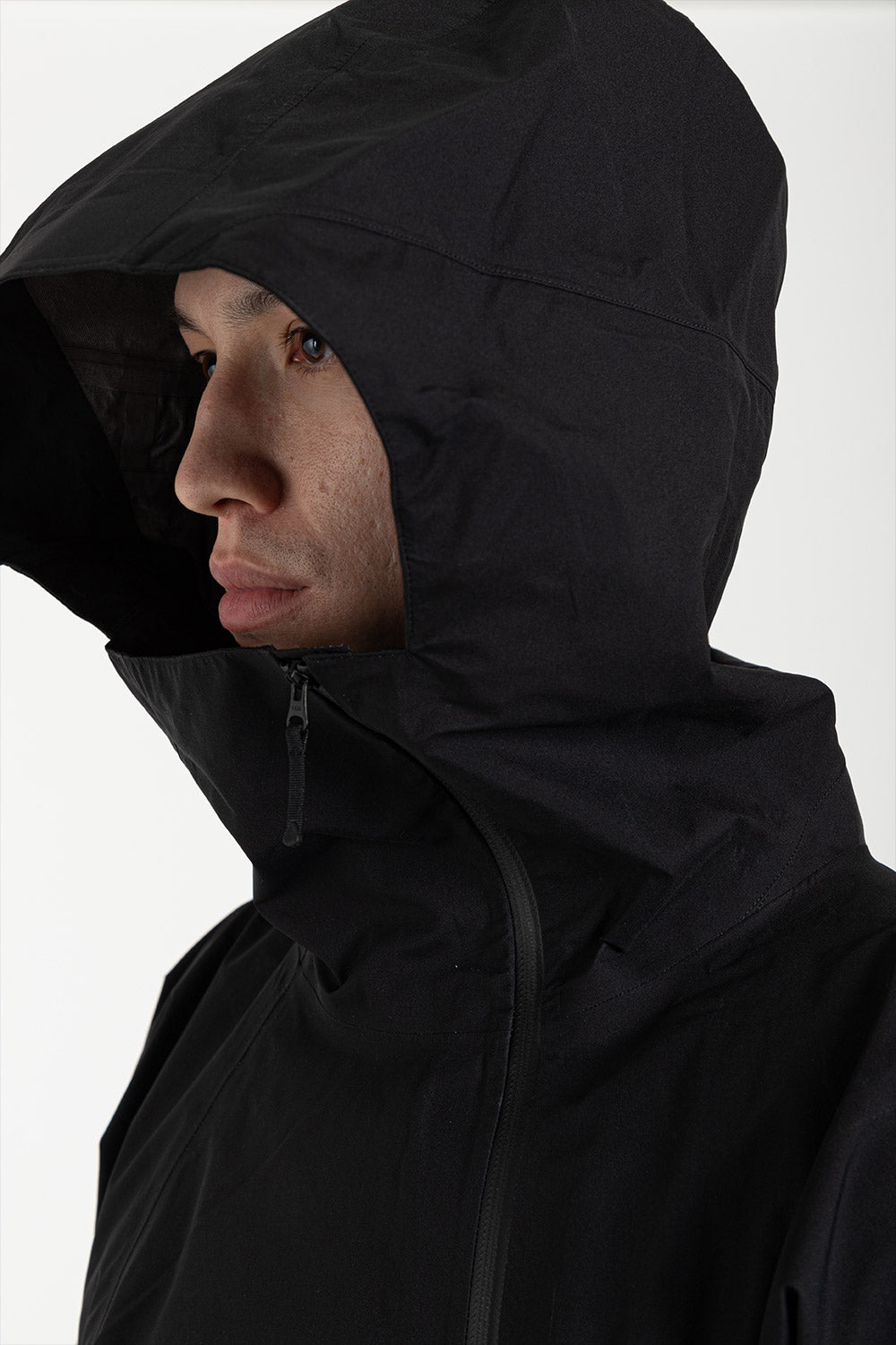 goldwin-gore-tex-fly-air-pullover-black