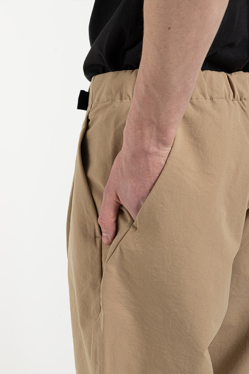 Goldwin One Tuck Tapered Stretch Pants in Clay Beige - Wallace Mercant