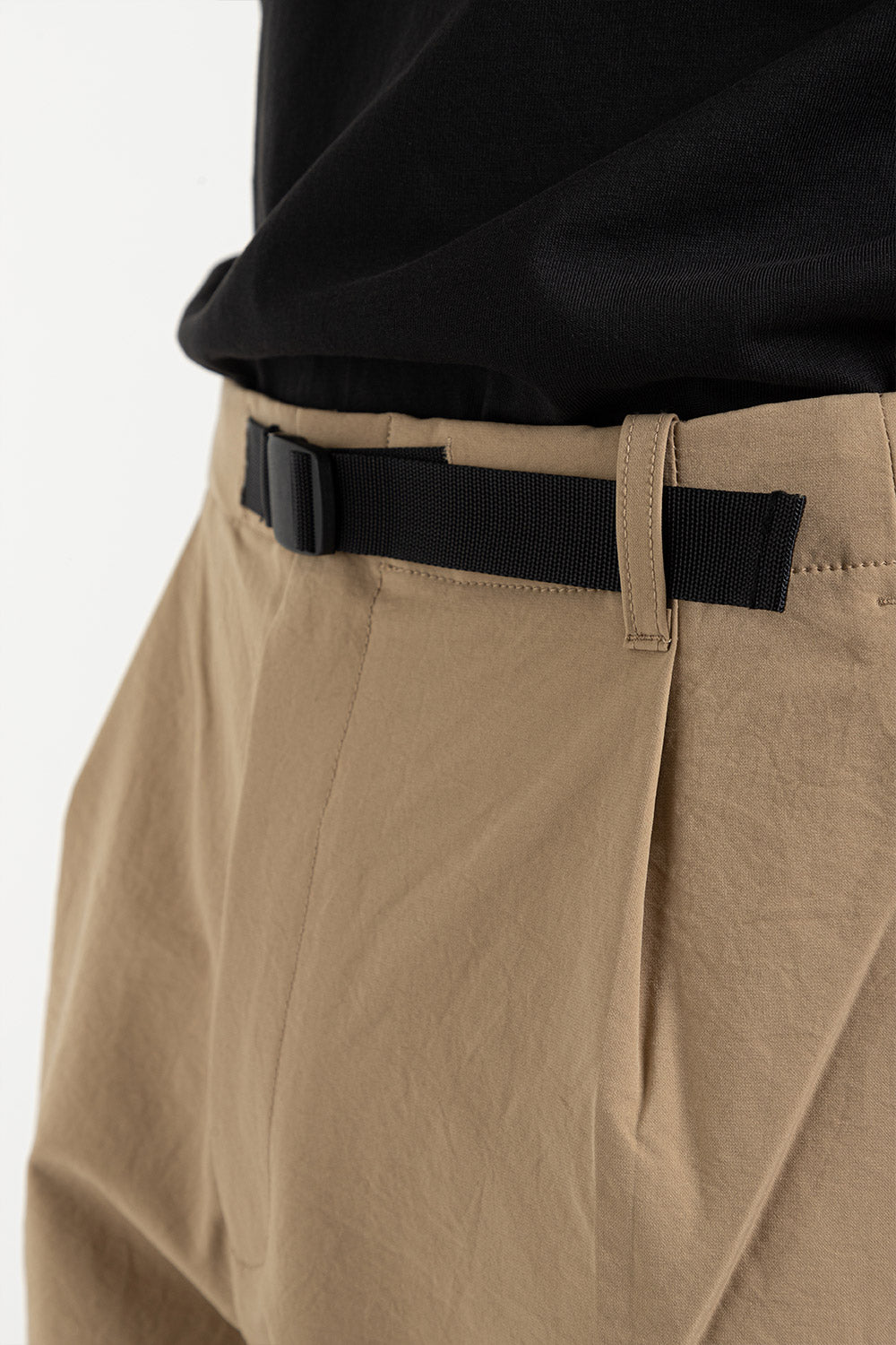 Goldwin One Tuck Tapered Stretch Pants in Clay Beige - Wallace Mercant