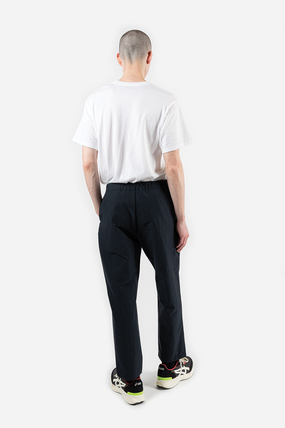 Goldwin One Tuck Tapered Stretch Twill Pants in Dark Navy - Wallace M