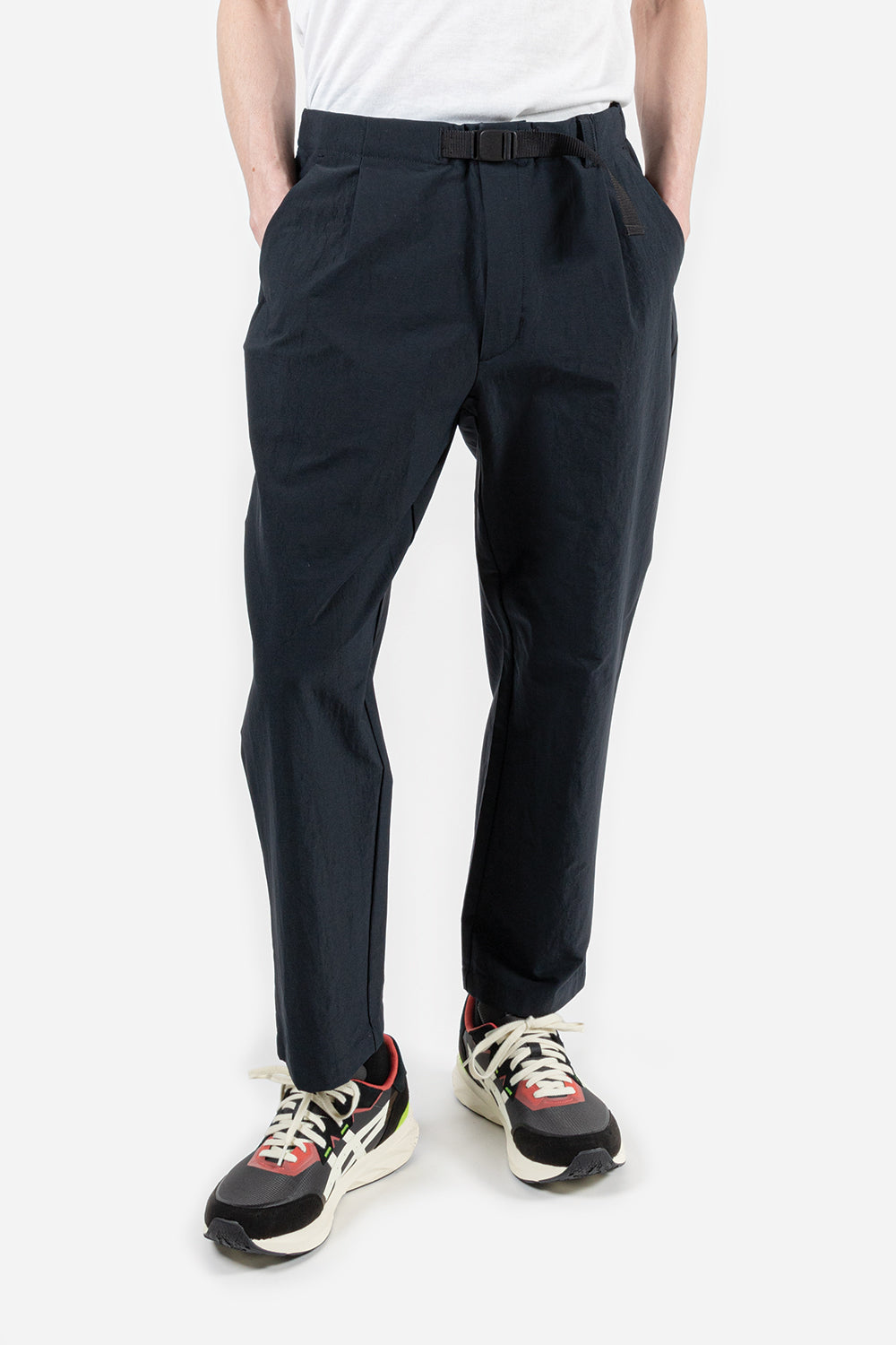 One Tuck Tapered Stretch Twill Pants - Dark Navy