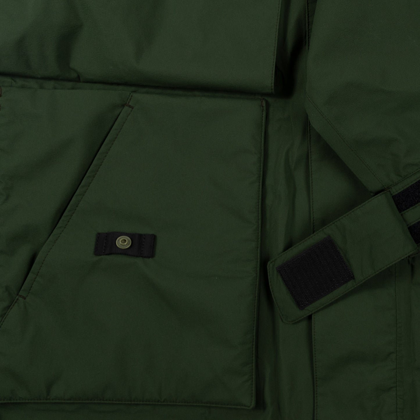 Goldwin Traveler Blouson in Cypress Green Outerwear sportwear hooded hood rain gear all weather pocket