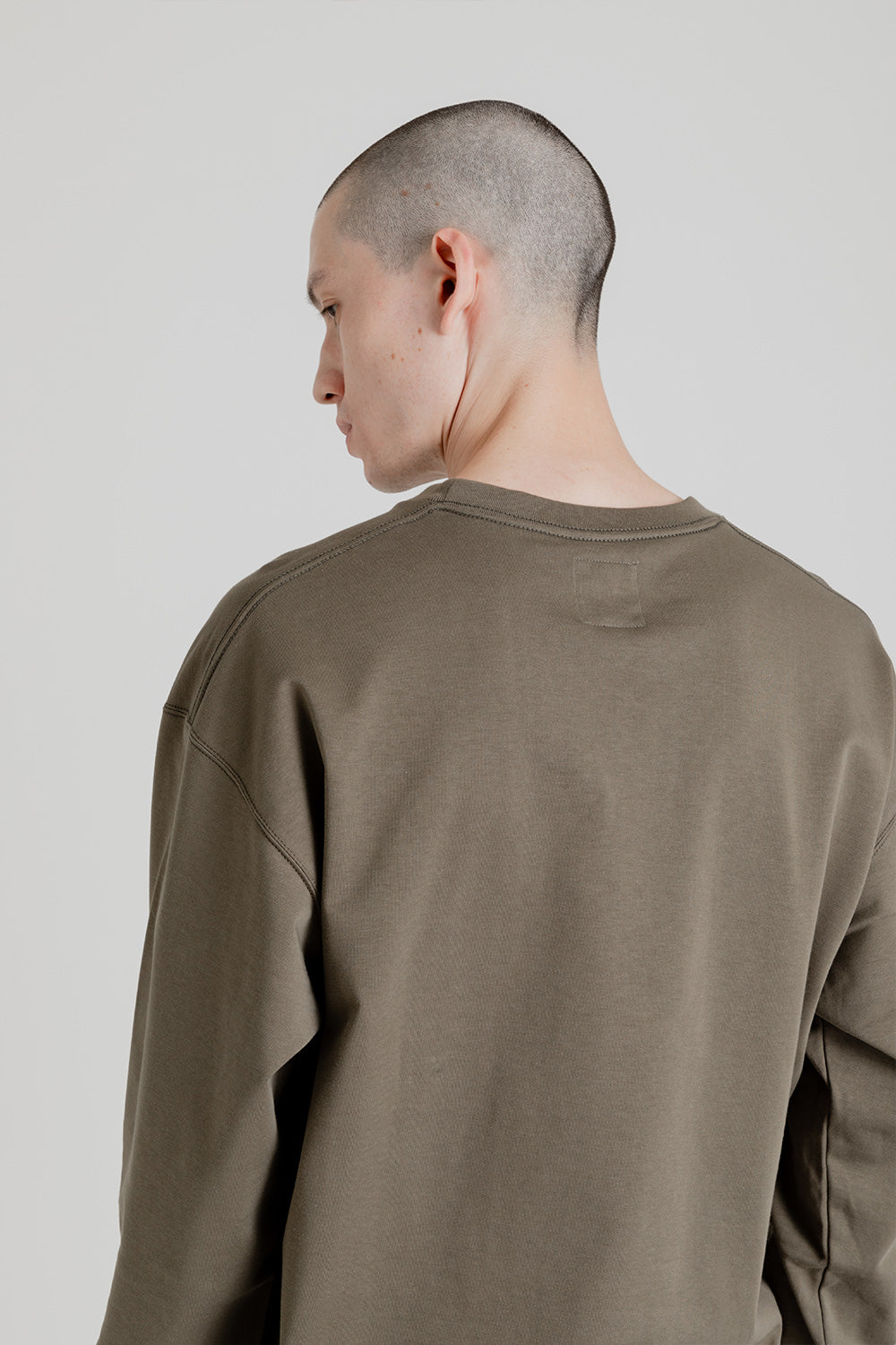 Jackman Pima Drop Crew Sweatshirt in Khaki | Wallace Mercantile Shop