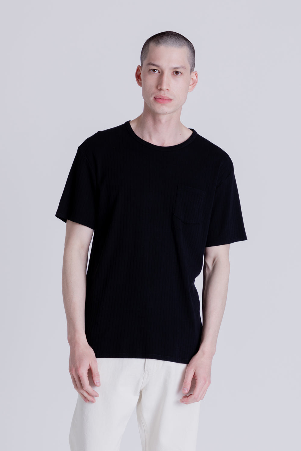 Knickerbocker Ladder Rib Pocket Tee in Black