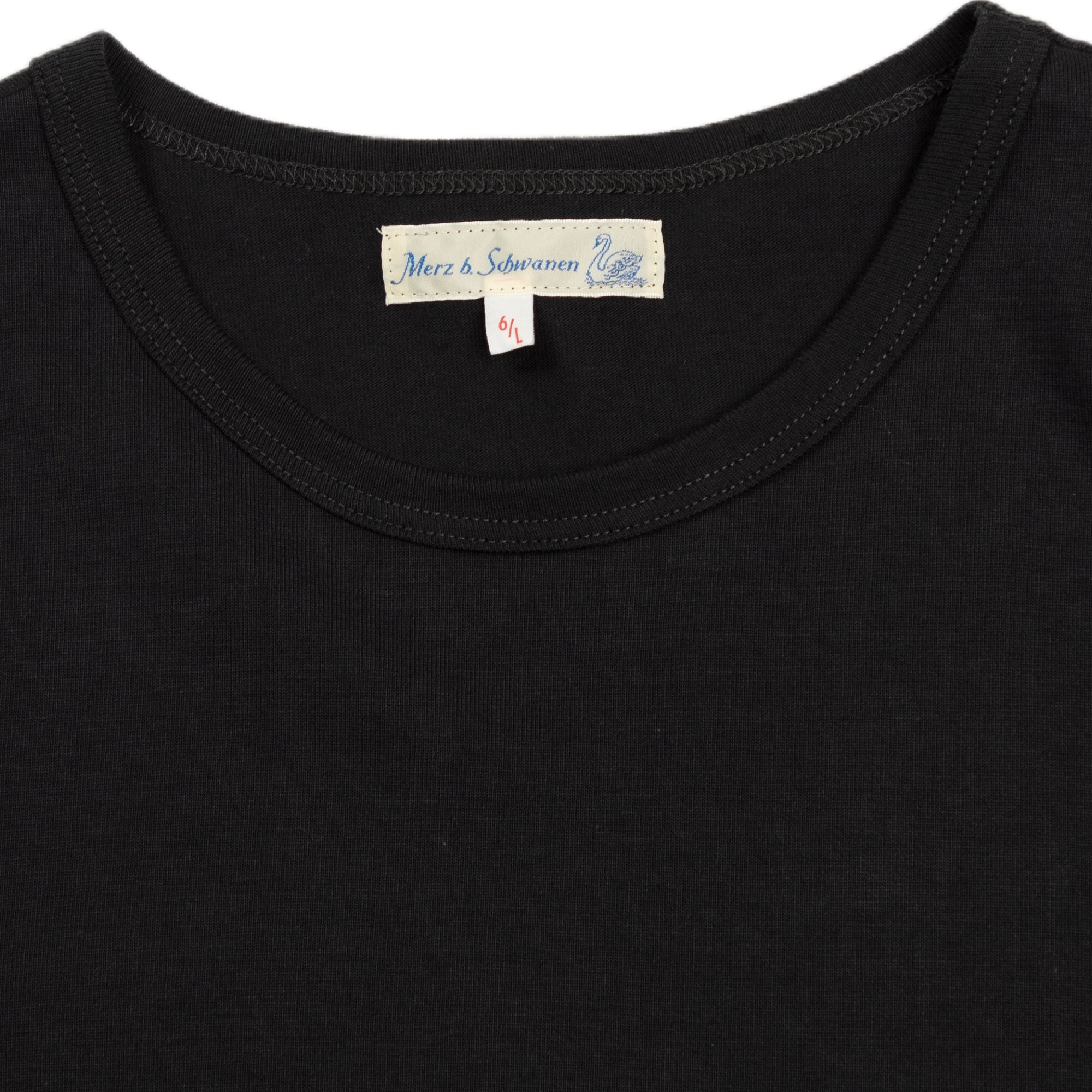 Merz b. Schwanen 215P Crewneck Tee Short Sleeve in Charcoal and Black