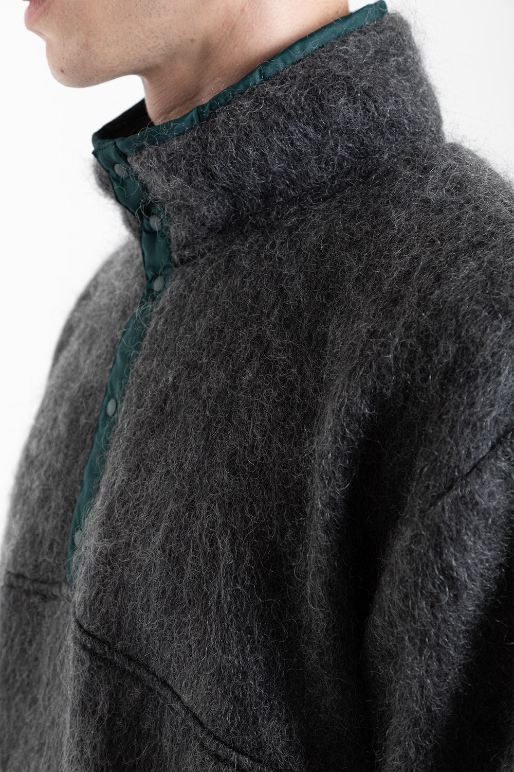 nanamica-pullover-sweater-charcoal