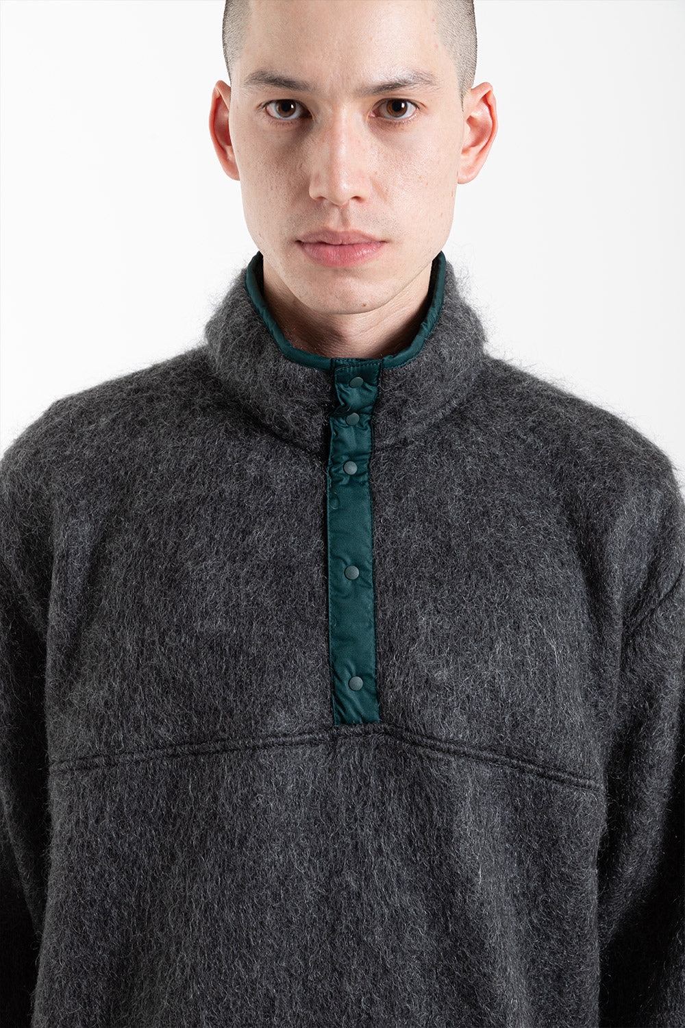 nanamica-pullover-sweater-charcoal